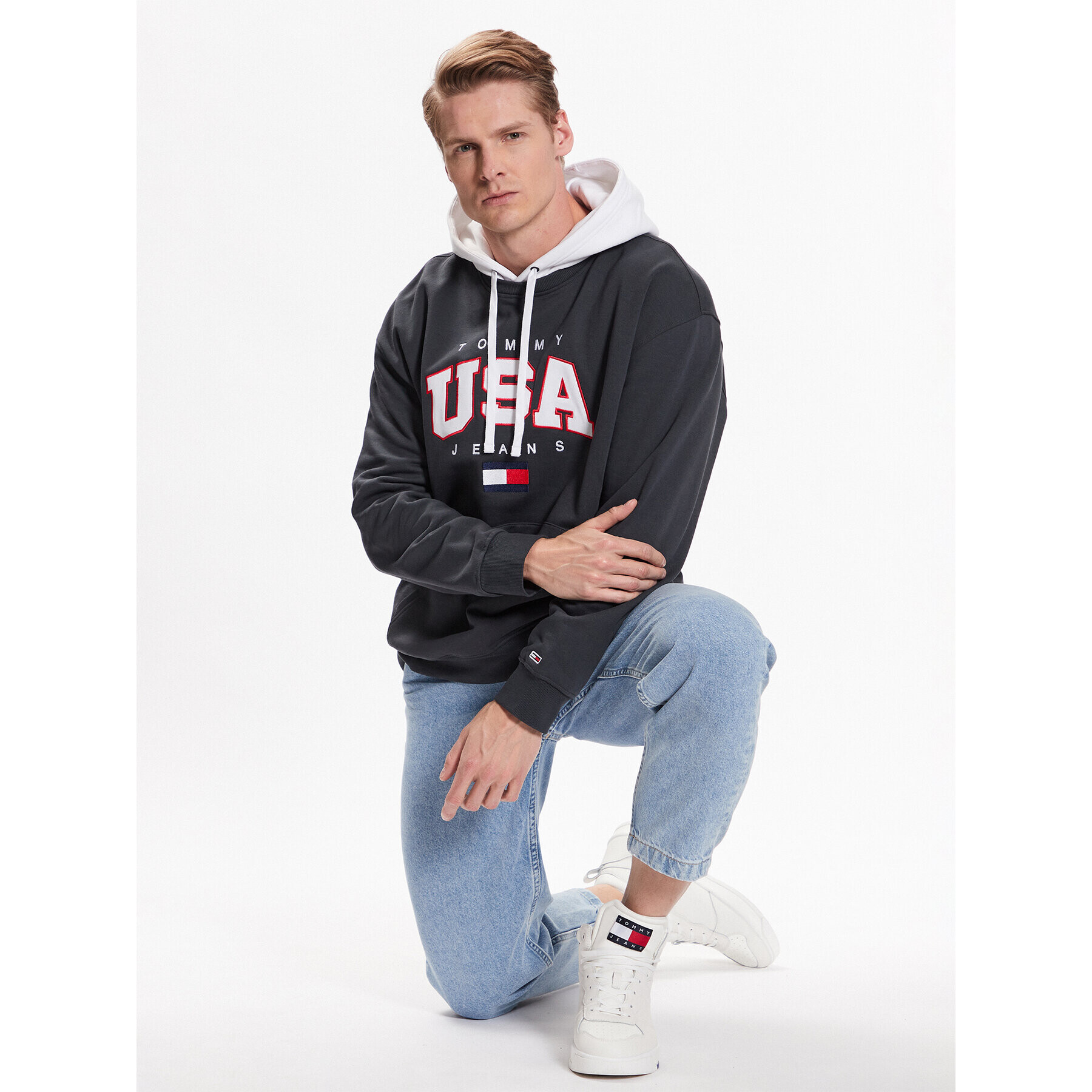 Tommy Jeans Суитшърт Modern Sport Usa DM0DM16359 Сив Relaxed Fit - Pepit.bg