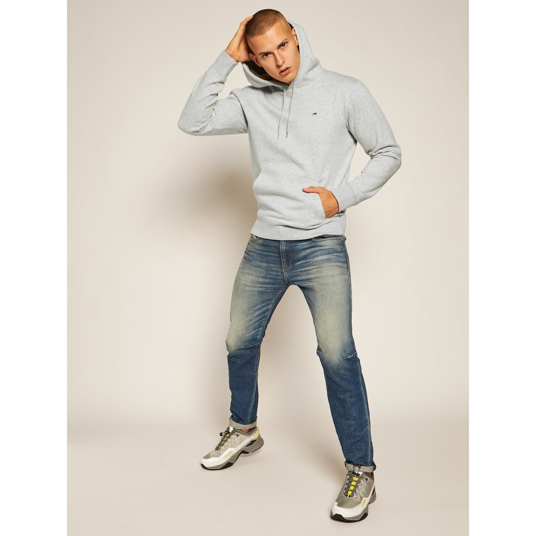 Tommy Jeans Суитшърт Regular Fleece DM0DM09593 Сив Regular Fit - Pepit.bg