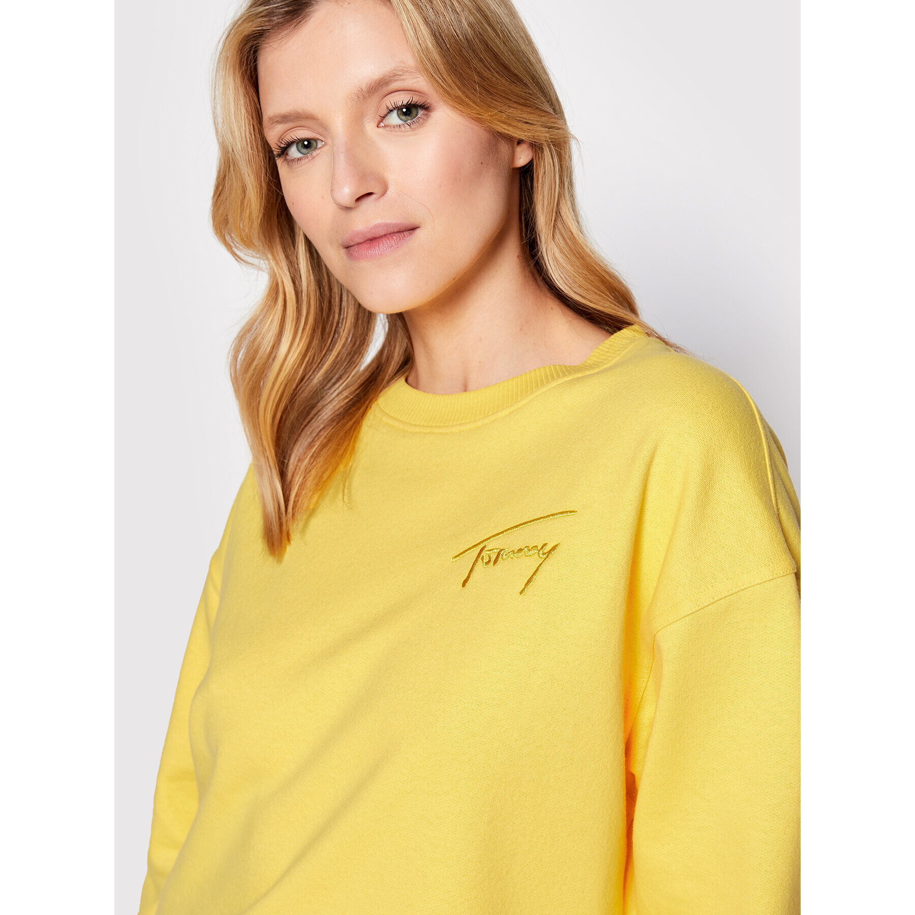 Tommy Jeans Суитшърт Signature Crew DW0DW12041 Жълт Relaxed Fit - Pepit.bg