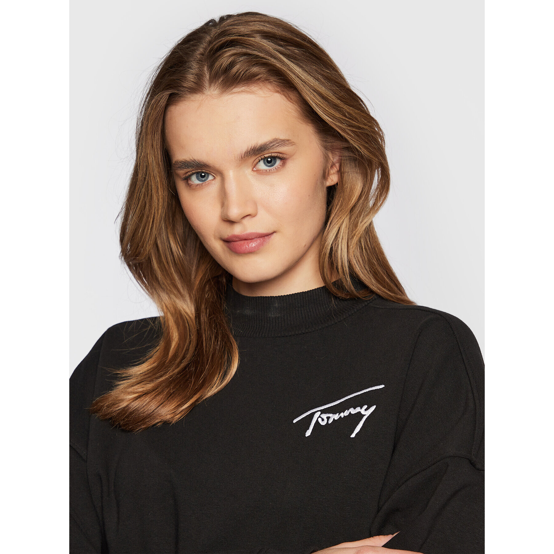 Tommy Jeans Суитшърт Signature DW0DW14328 Черен Relaxed Fit - Pepit.bg