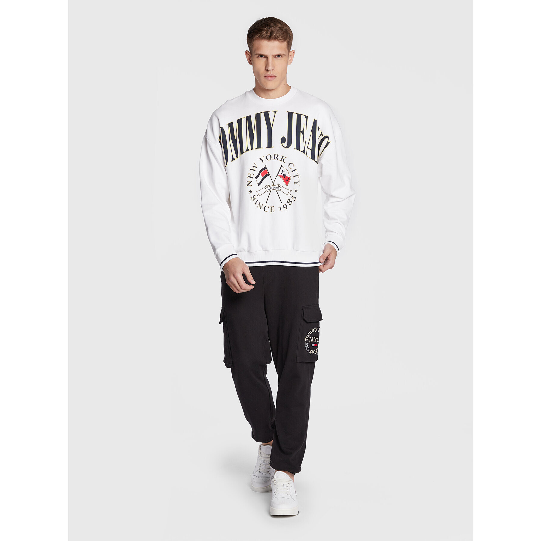 Tommy Jeans Суитшърт Skater DM0DM15024 Бял Relaxed Fit - Pepit.bg