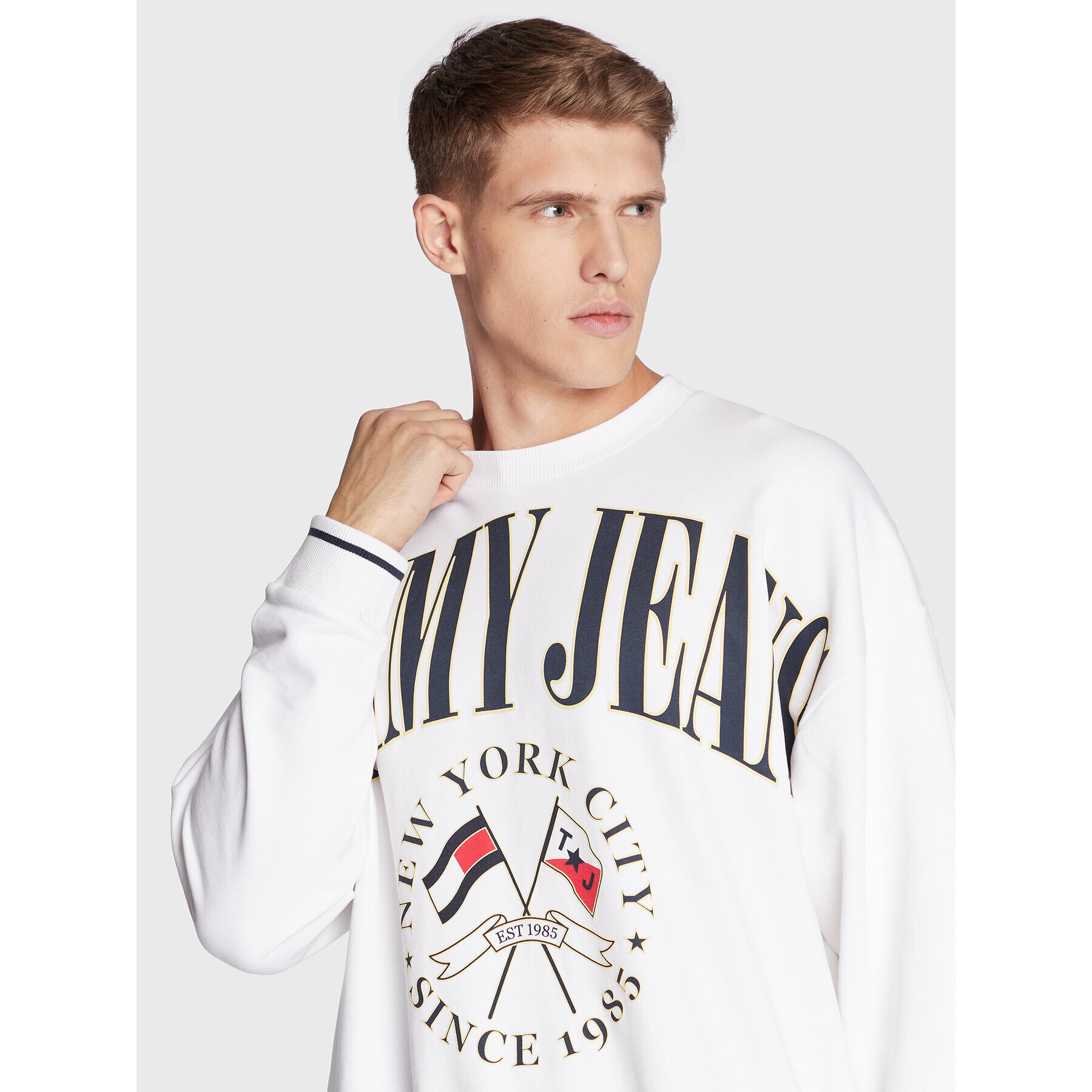 Tommy Jeans Суитшърт Skater DM0DM15024 Бял Relaxed Fit - Pepit.bg