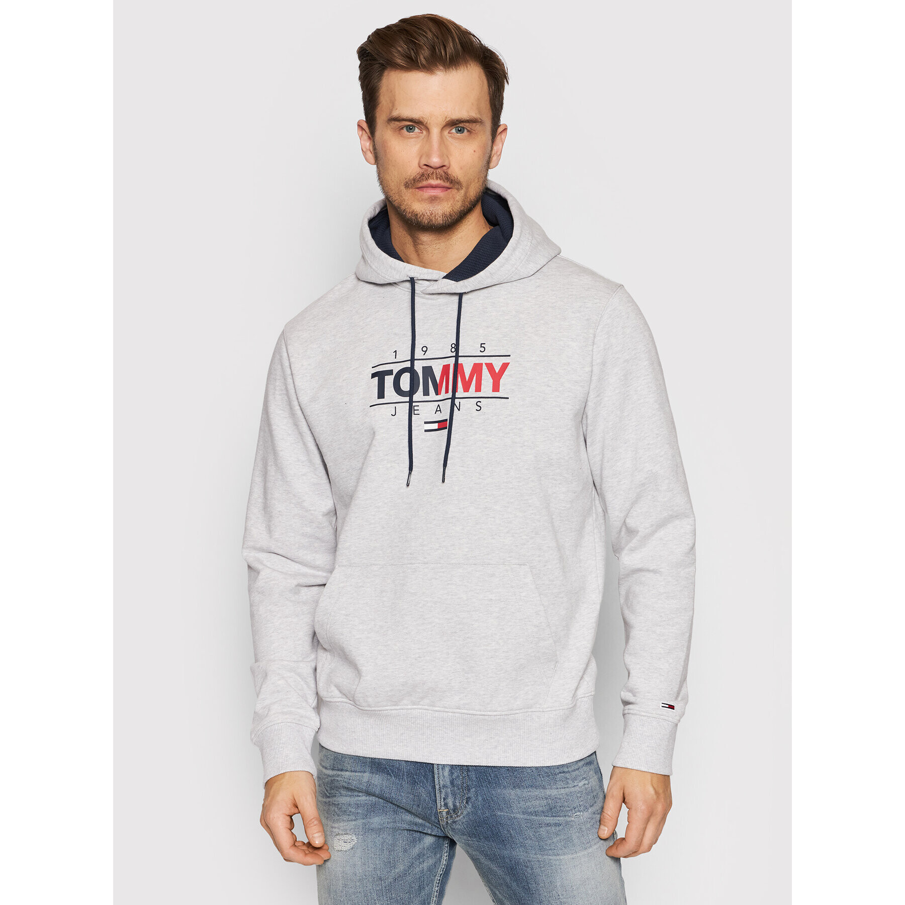 Tommy Jeans Суитшърт Tjm Essential Graphic DM0DM11630 Сив Regular Fit - Pepit.bg