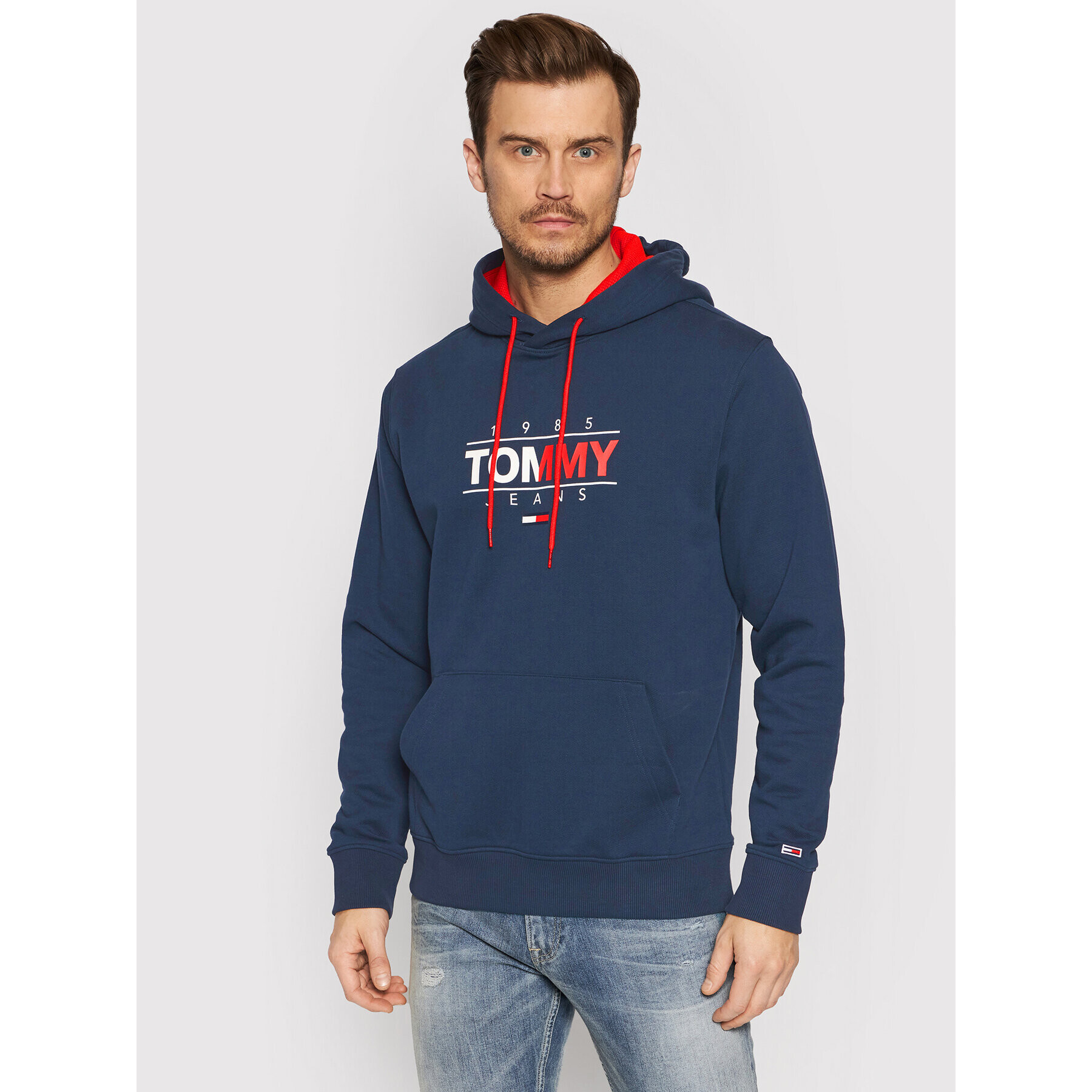 Tommy Jeans Суитшърт Tjm Essential Graphic DM0DM11630 Тъмносин Regular Fit - Pepit.bg