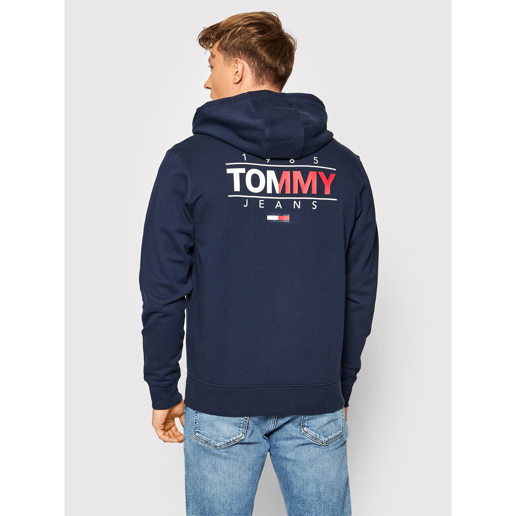 Tommy Jeans Суитшърт Tjm Essential Graphic Zipthru DM0DM11629 Тъмносин Regular Fit - Pepit.bg