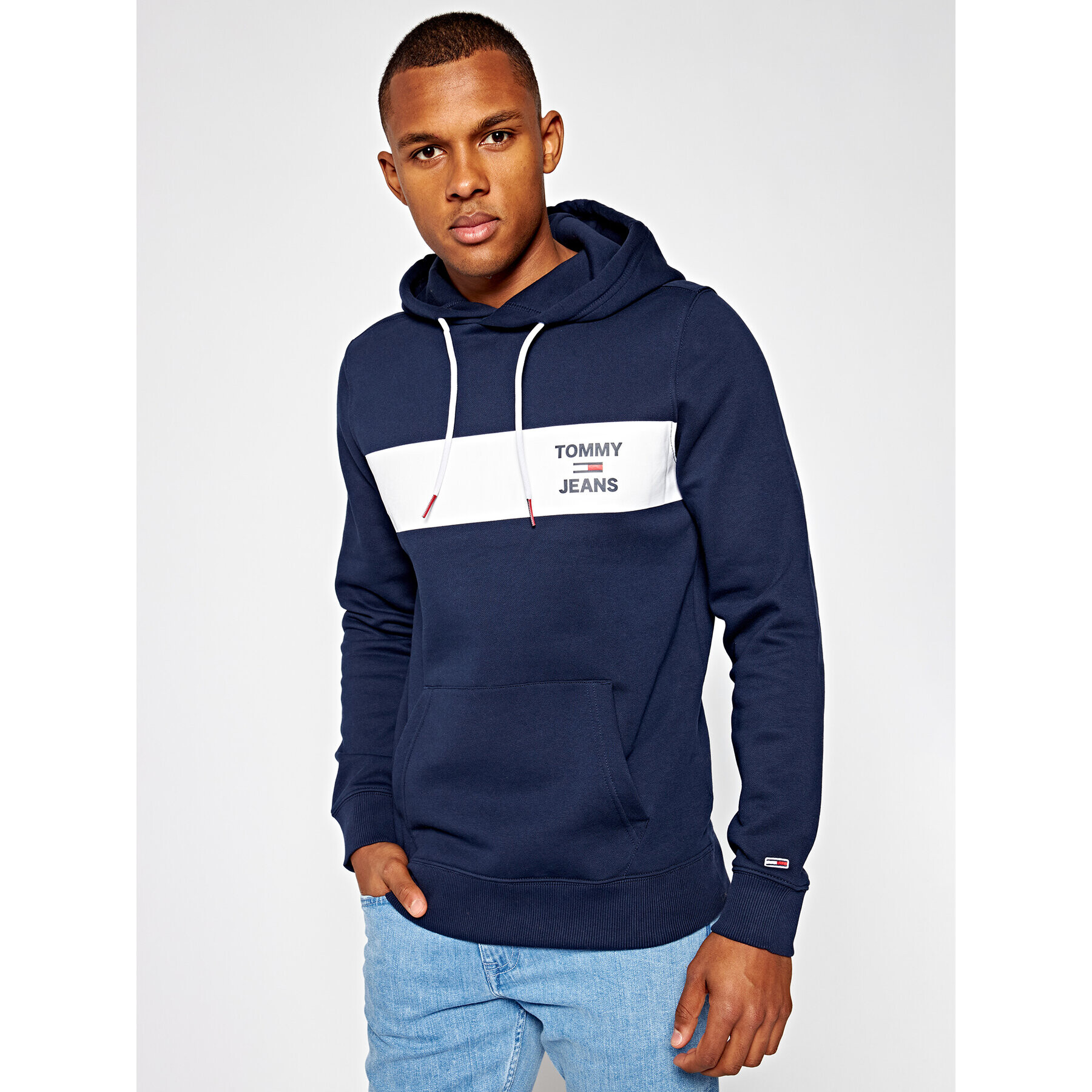 Tommy Jeans Суитшърт Tjm Essentiale Graphic Hoodie DM0DM07929 Тъмносин Regular Fit - Pepit.bg