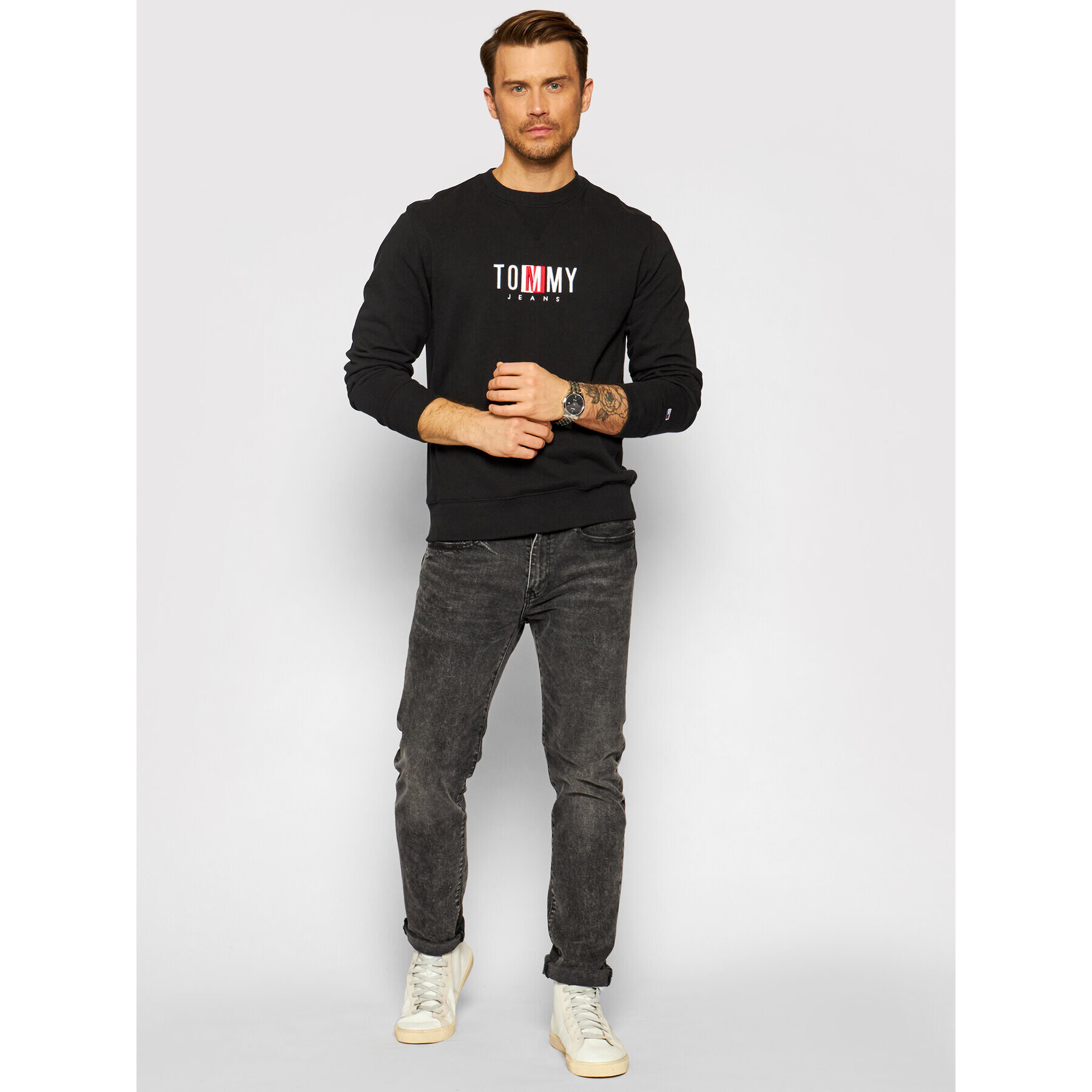 Tommy Jeans Суитшърт Tjm Timeless Crew 2 DM0DM10207 Черен Relaxed Fit - Pepit.bg