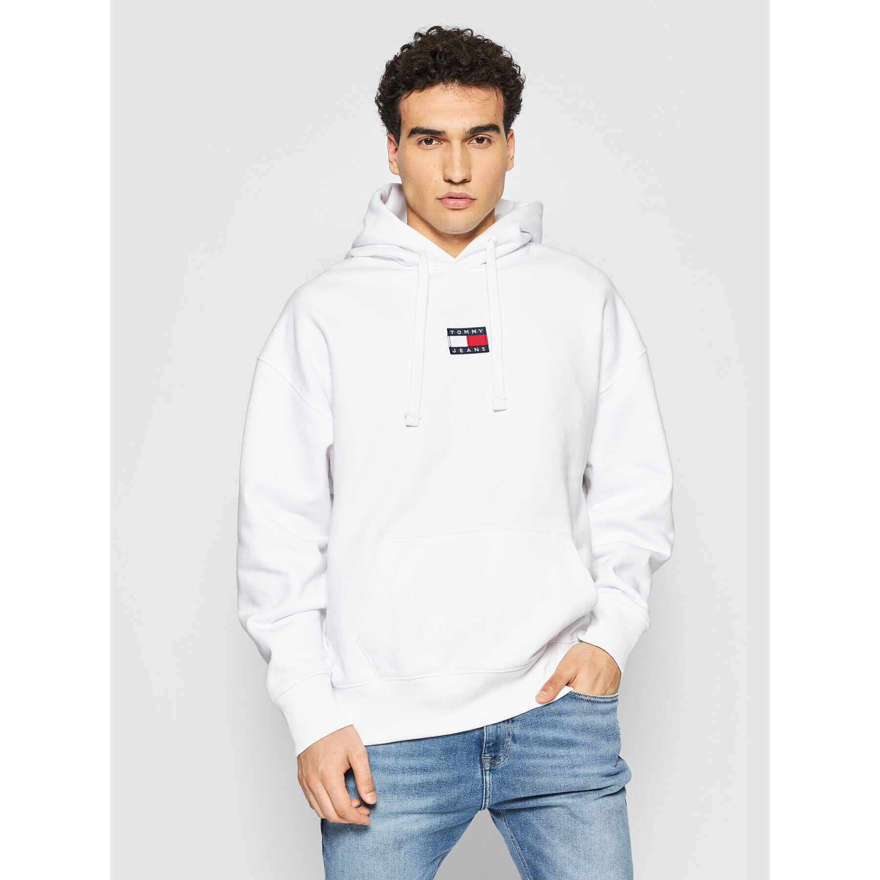 Tommy Jeans Суитшърт Tjm Tommy Badge DM0DM10904 Бял Regular Fit - Pepit.bg