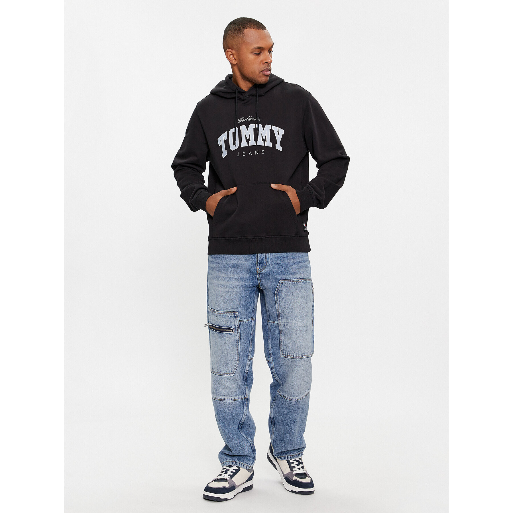 Tommy Jeans Суитшърт Varsity DM0DM18401 Черен Regular Fit - Pepit.bg