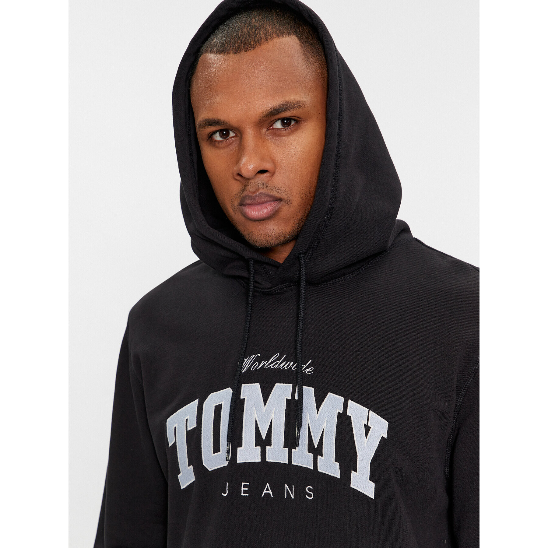 Tommy Jeans Суитшърт Varsity DM0DM18401 Черен Regular Fit - Pepit.bg