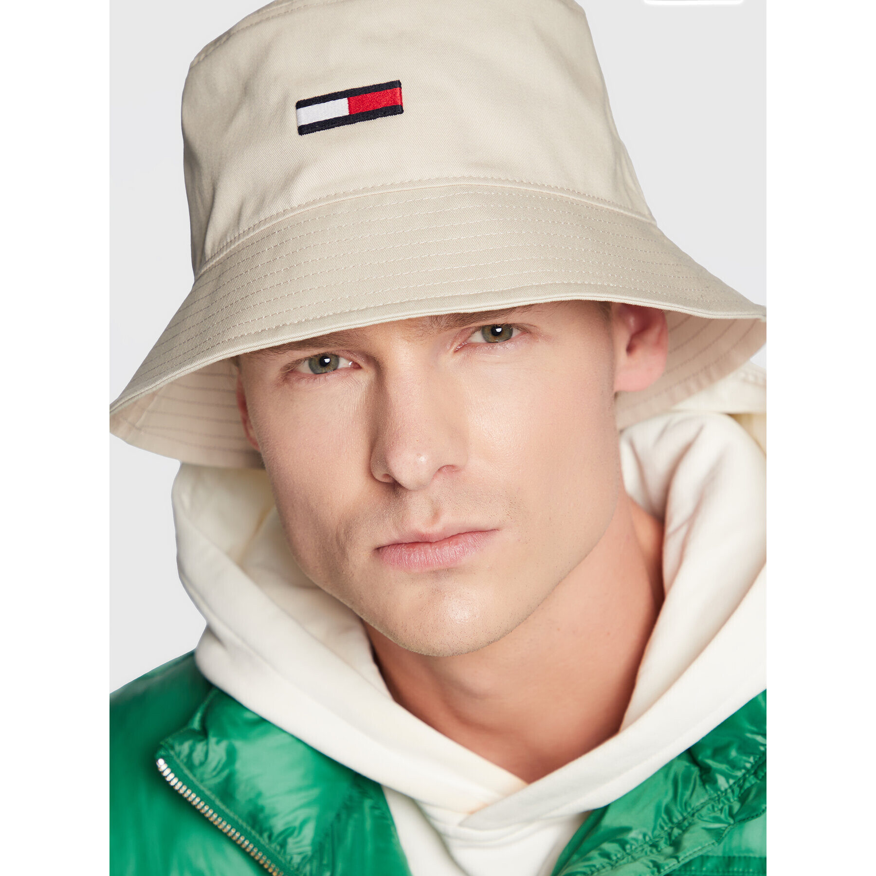 Tommy Jeans Текстилна шапка Flag Bucket AM0AM08495 Бежов - Pepit.bg