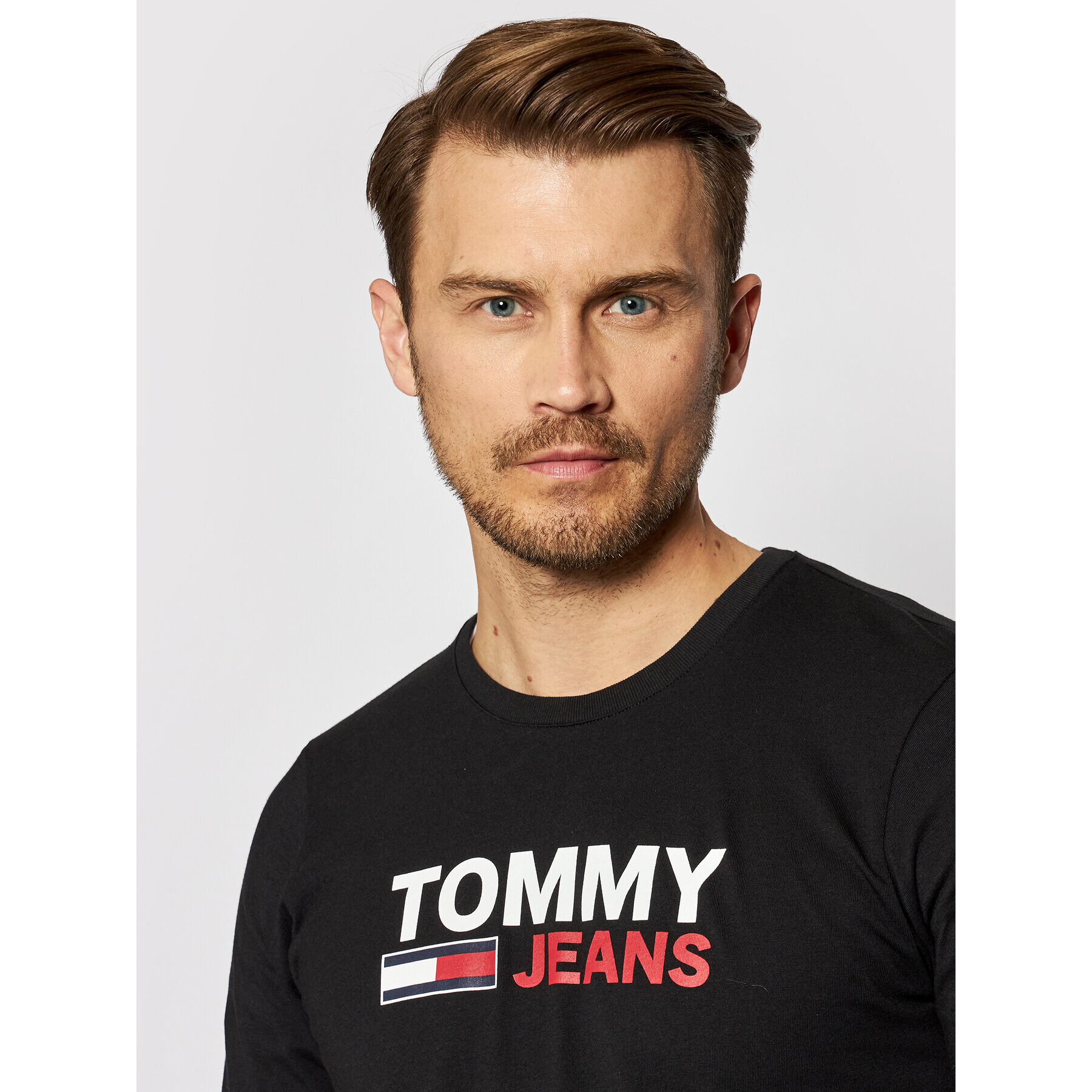 Tommy Jeans Тениска с дълъг ръкав Corp Logo Tee DM0DM09487 Черен Regular Fit - Pepit.bg