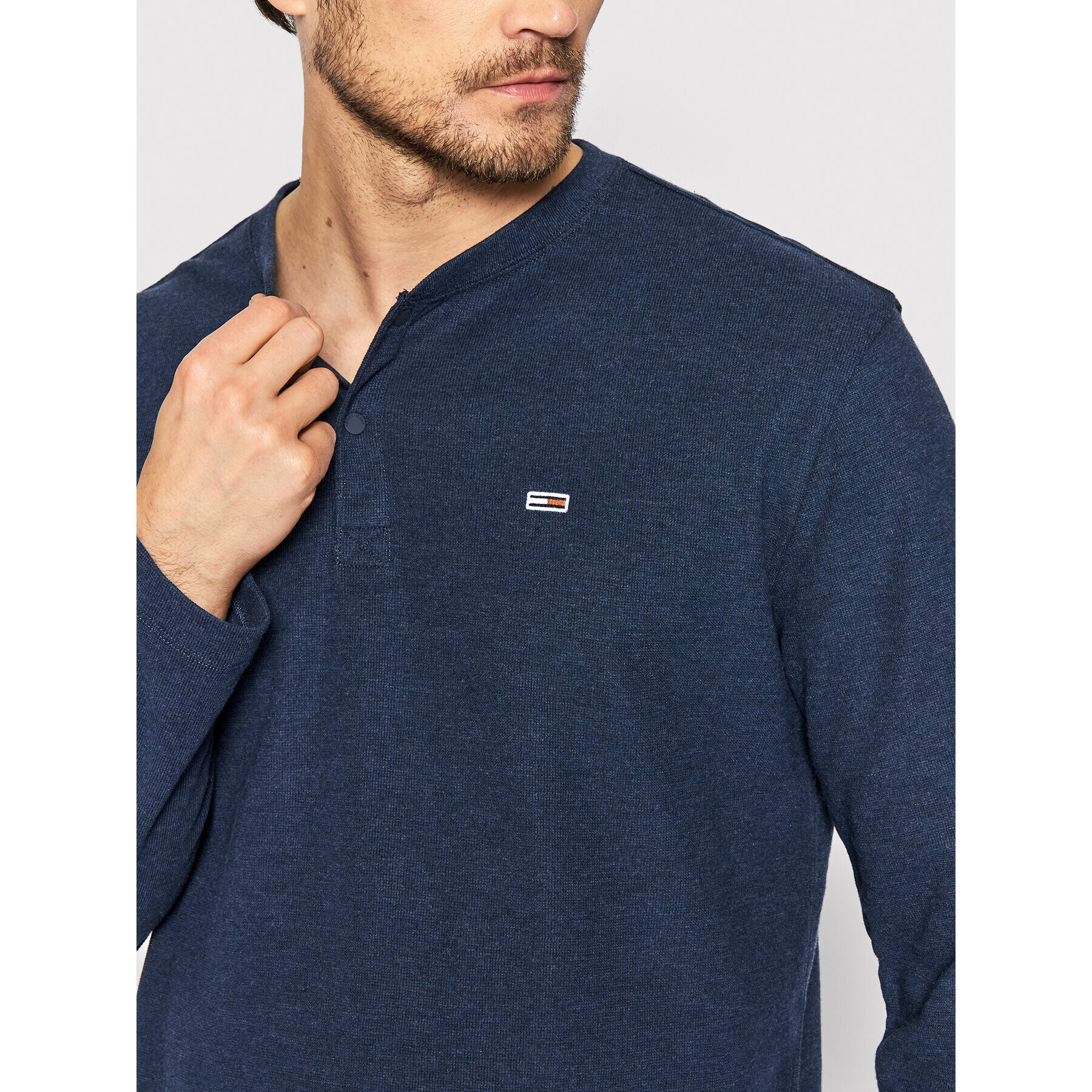 Tommy Jeans Тениска с дълъг ръкав Henley DM0DM13072 Тъмносин Regular Fit - Pepit.bg