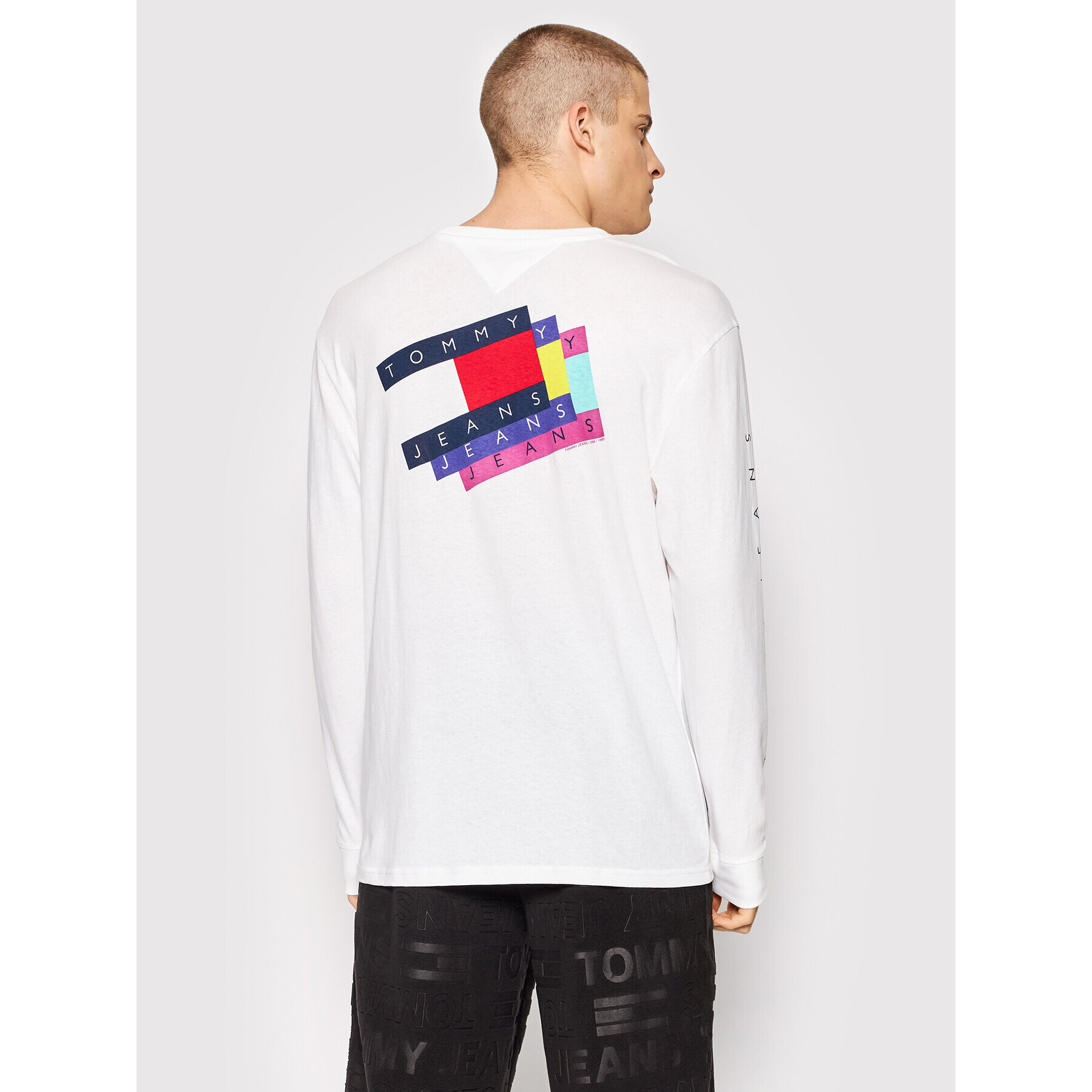 Tommy Jeans Тениска с дълъг ръкав Layered Flag Graphic DM0DM11615 Бял Regular Fit - Pepit.bg