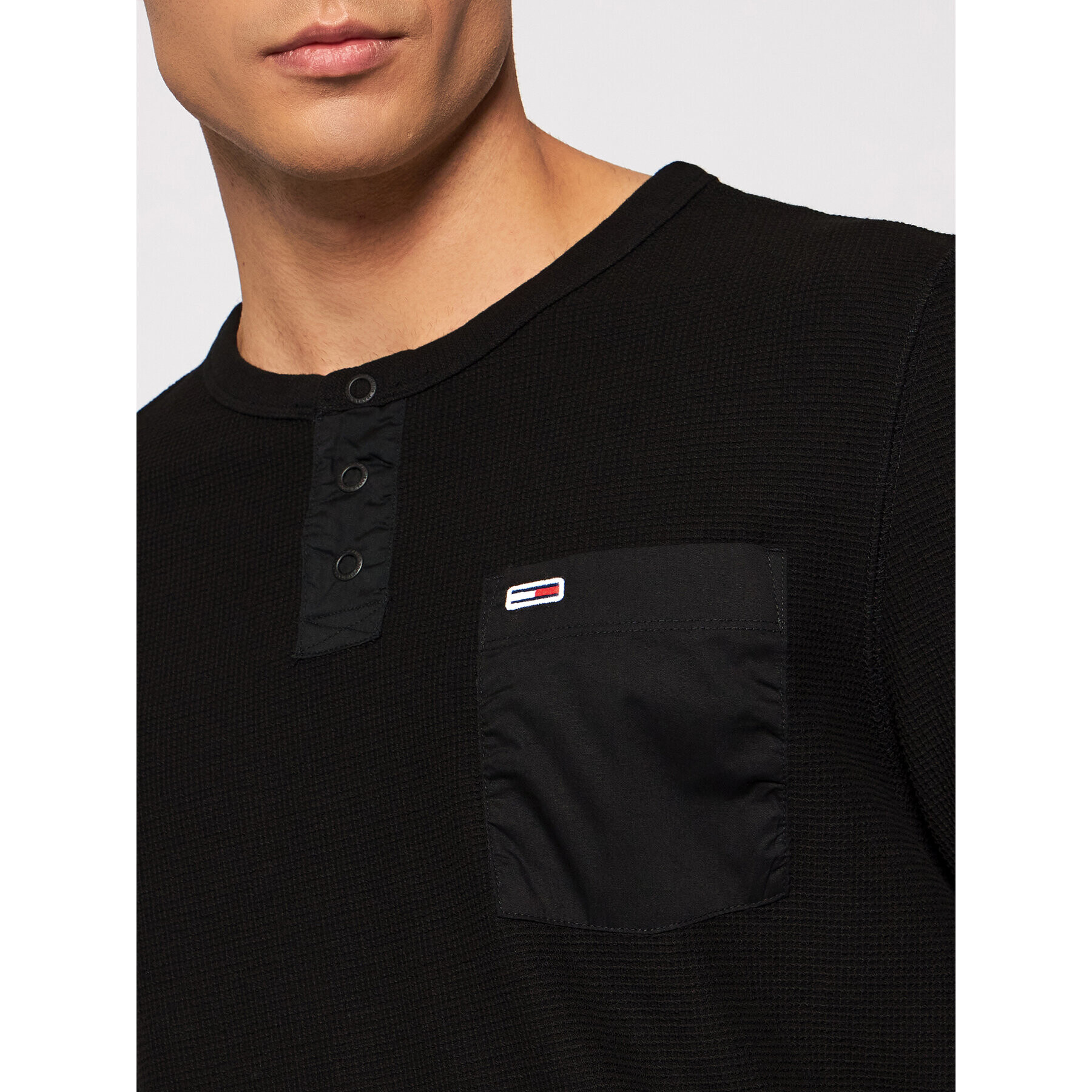 Tommy Jeans Тениска с дълъг ръкав Tjm Waffle Pocket Henley DM0DM11062 Черен Regular Fit - Pepit.bg