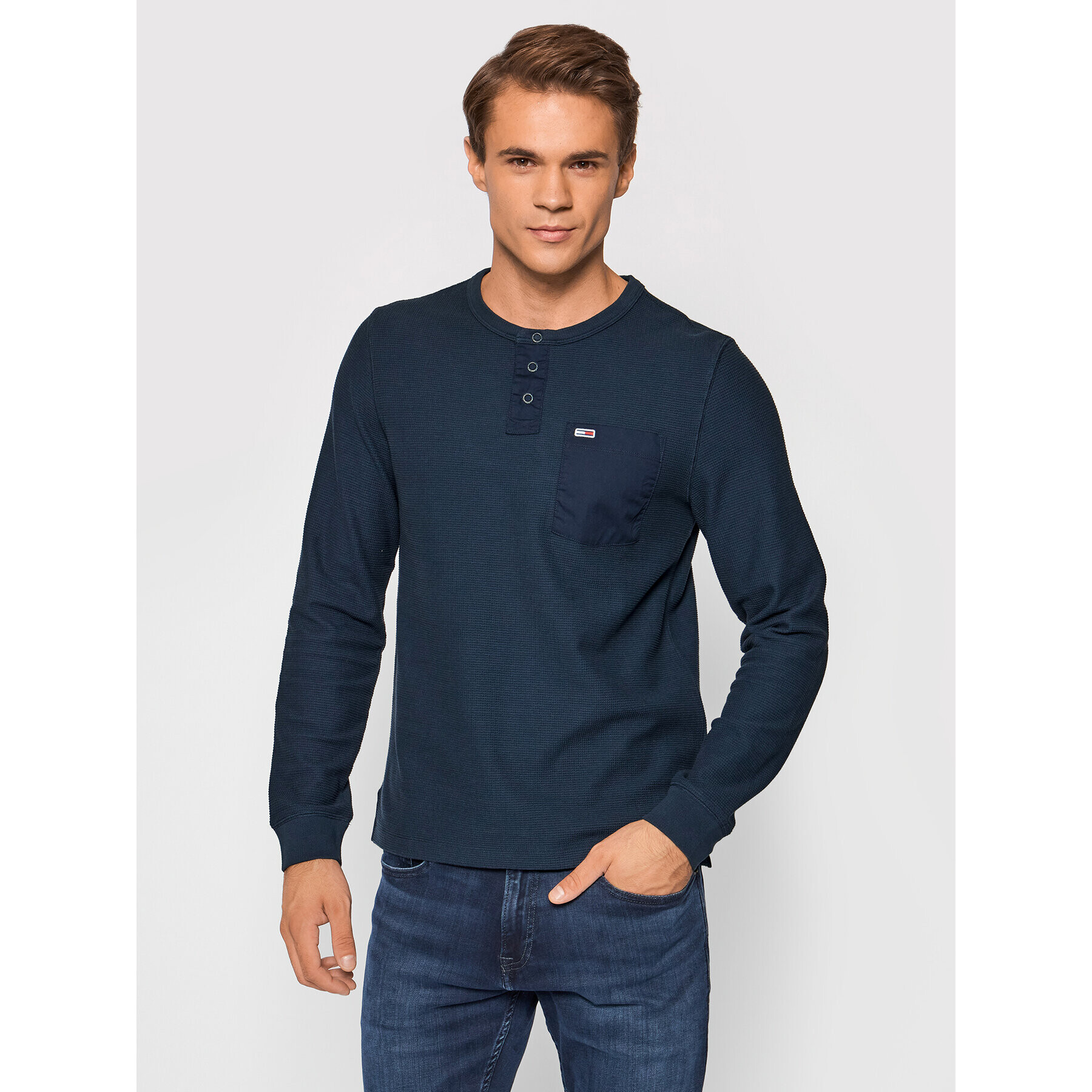 Tommy Jeans Тениска с дълъг ръкав Tjm Waffle Pocket Henley DM0DM11062 Тъмносин Regular Fit - Pepit.bg