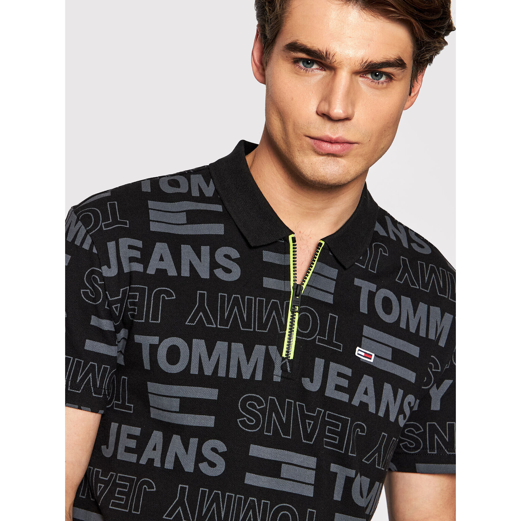 Tommy Jeans Тениска с яка и копчета Aop DM0DM11337 Черен Regular Fit - Pepit.bg