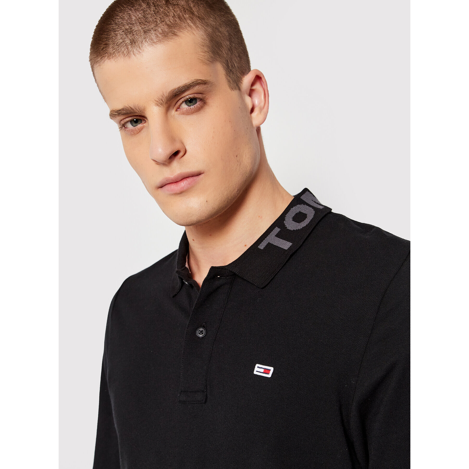 Tommy Jeans Тениска с яка и копчета Tonal Logo Ls DM0DM11336 Черен Slim Fit - Pepit.bg