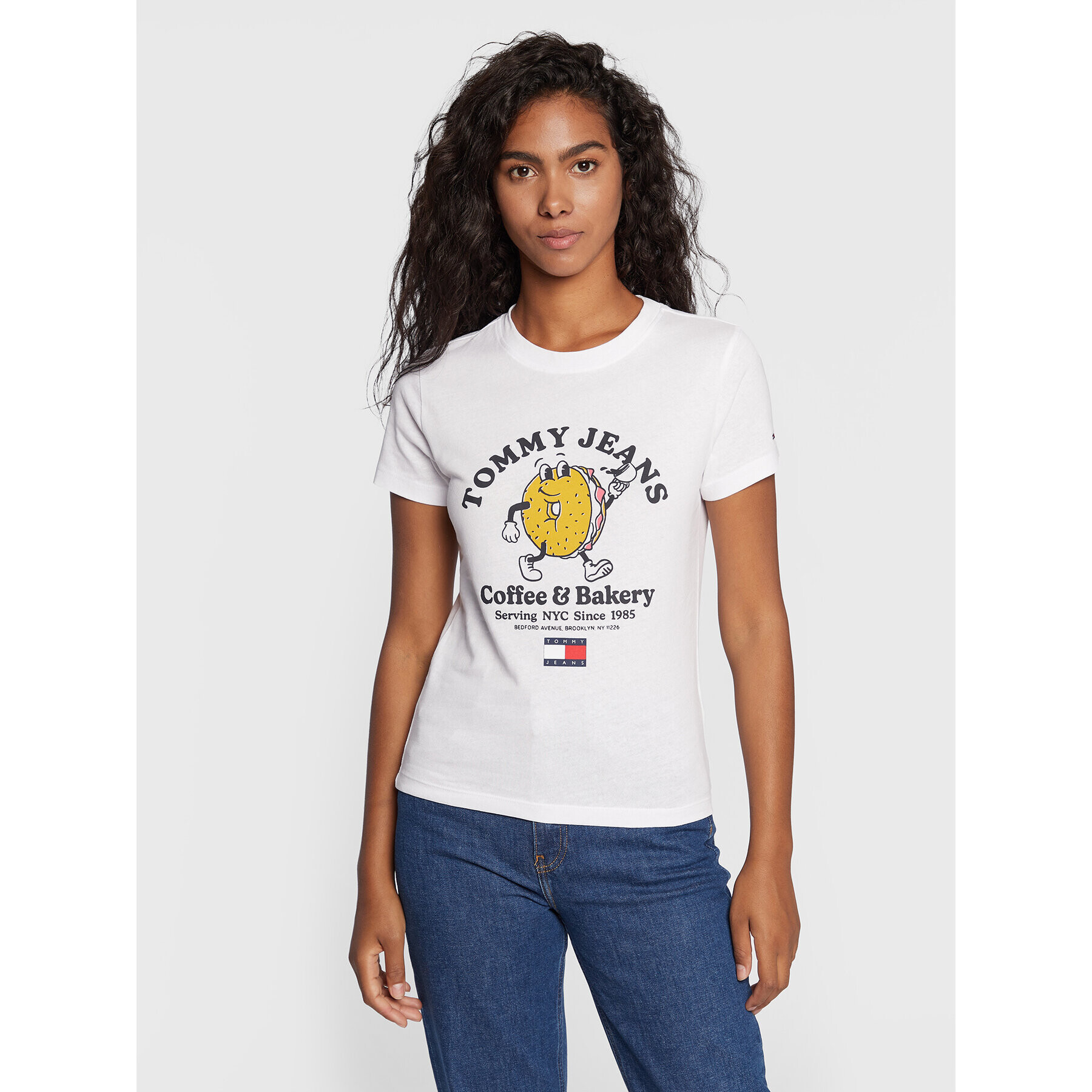 Tommy Jeans Тишърт Baby Bagels DW0DW13728 Бял Regular Fit - Pepit.bg