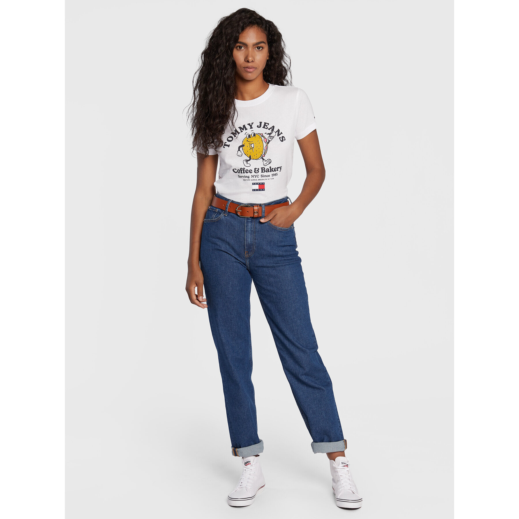 Tommy Jeans Тишърт Baby Bagels DW0DW13728 Бял Regular Fit - Pepit.bg