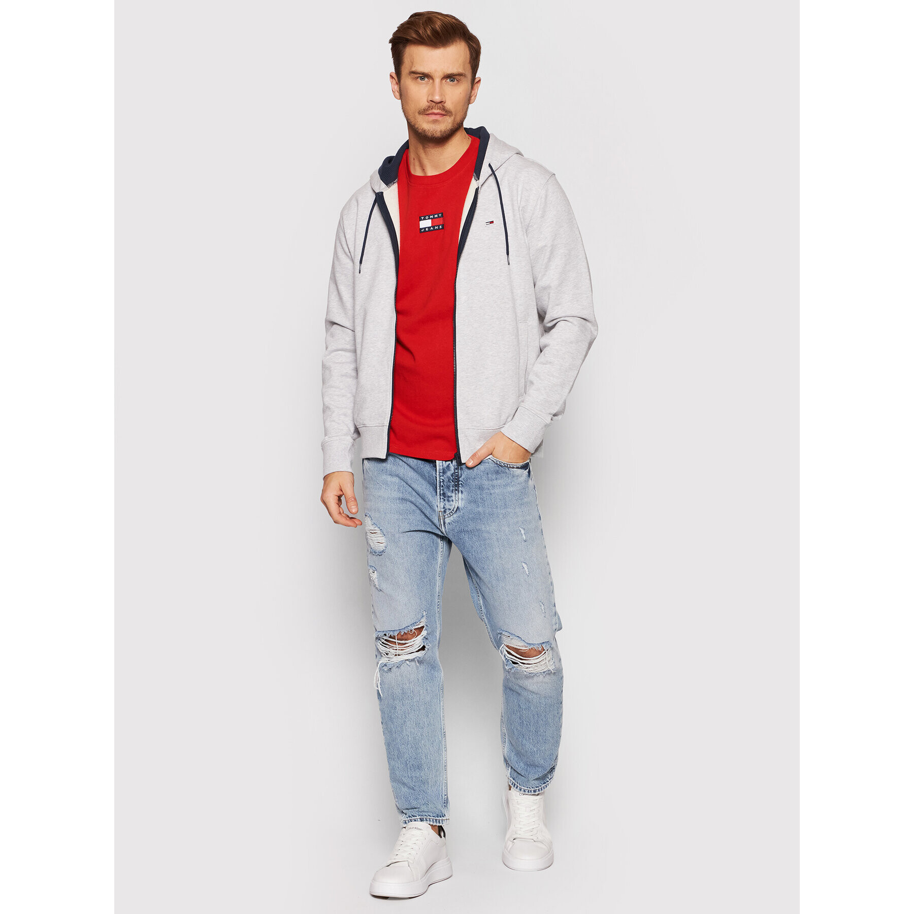 Tommy Jeans Тишърт Badge DM0DM10925 Червен Regular Fit - Pepit.bg