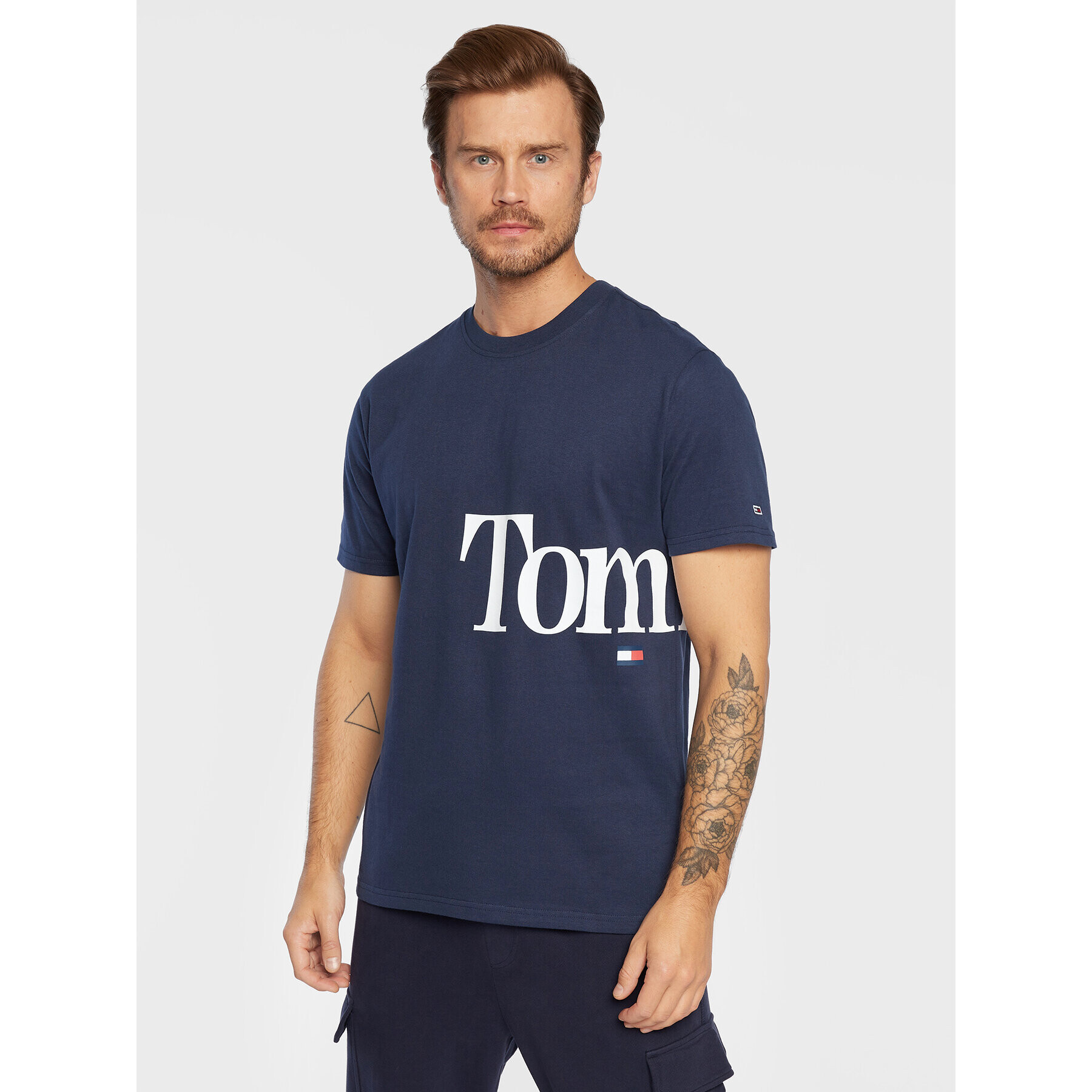 Tommy Jeans Тишърт Bold Tommy DM0DM14013 Тъмносин Regular Fit - Pepit.bg