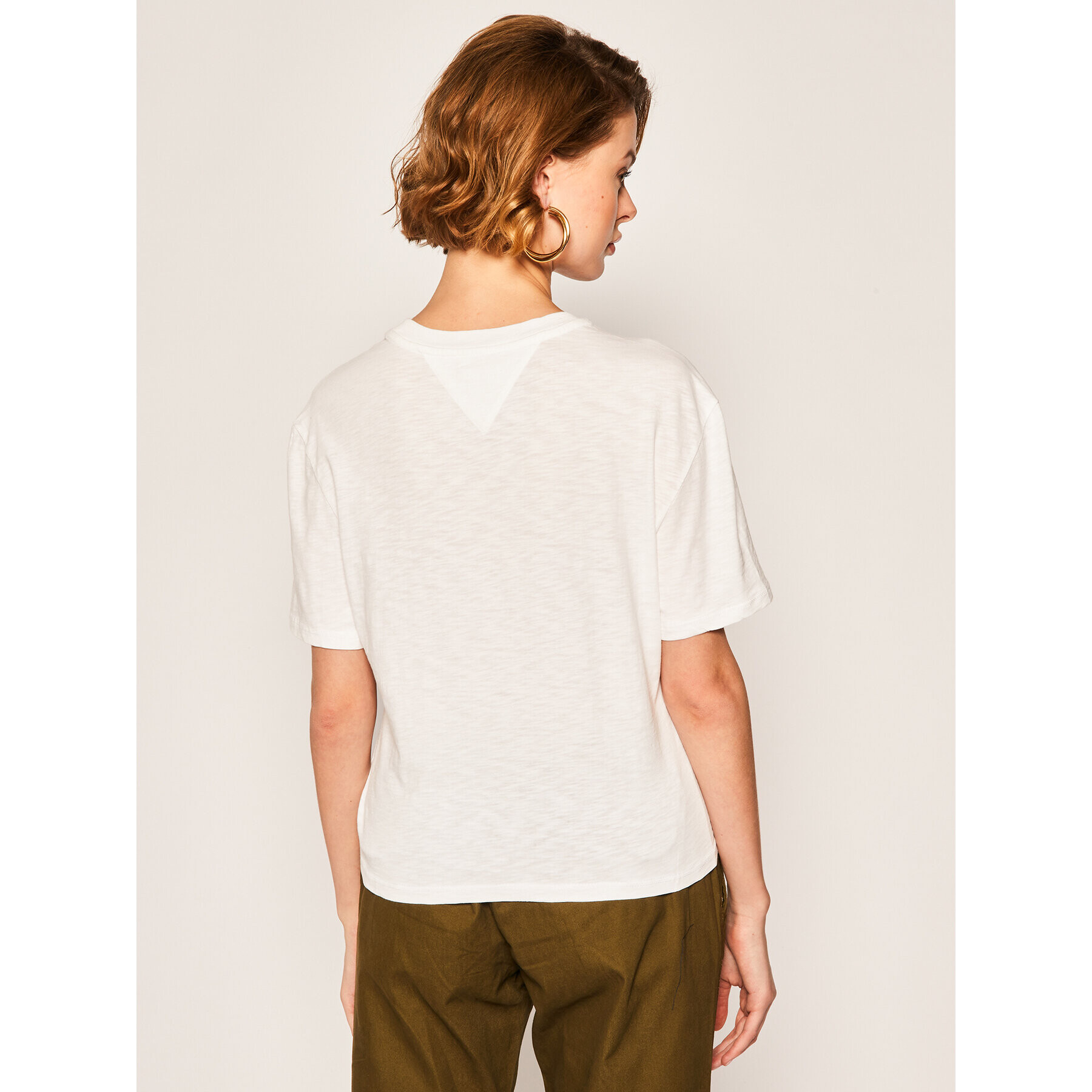 Tommy Jeans Тишърт Camo Flag Tommy Tee DW0DW08051 Бял Regular Fit - Pepit.bg