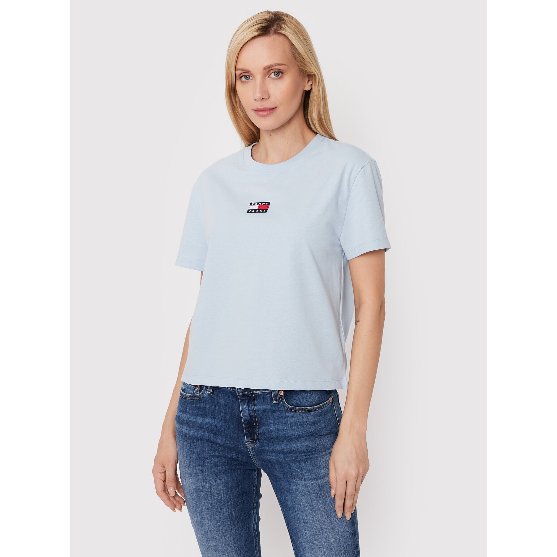 Tommy Jeans Тишърт Center Badge DW0DW10404 Син Regular Fit - Pepit.bg