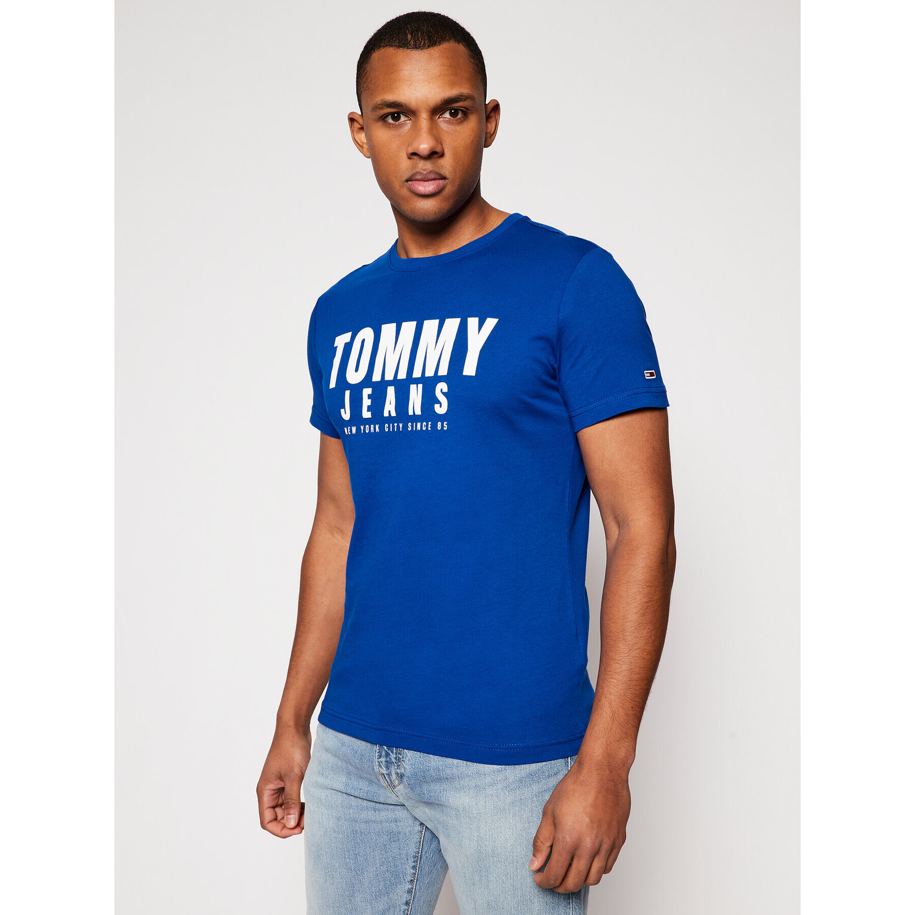 Tommy Jeans Тишърт Center Chest Tommy Graphic DM0DM10243 Син Regular Fit - Pepit.bg