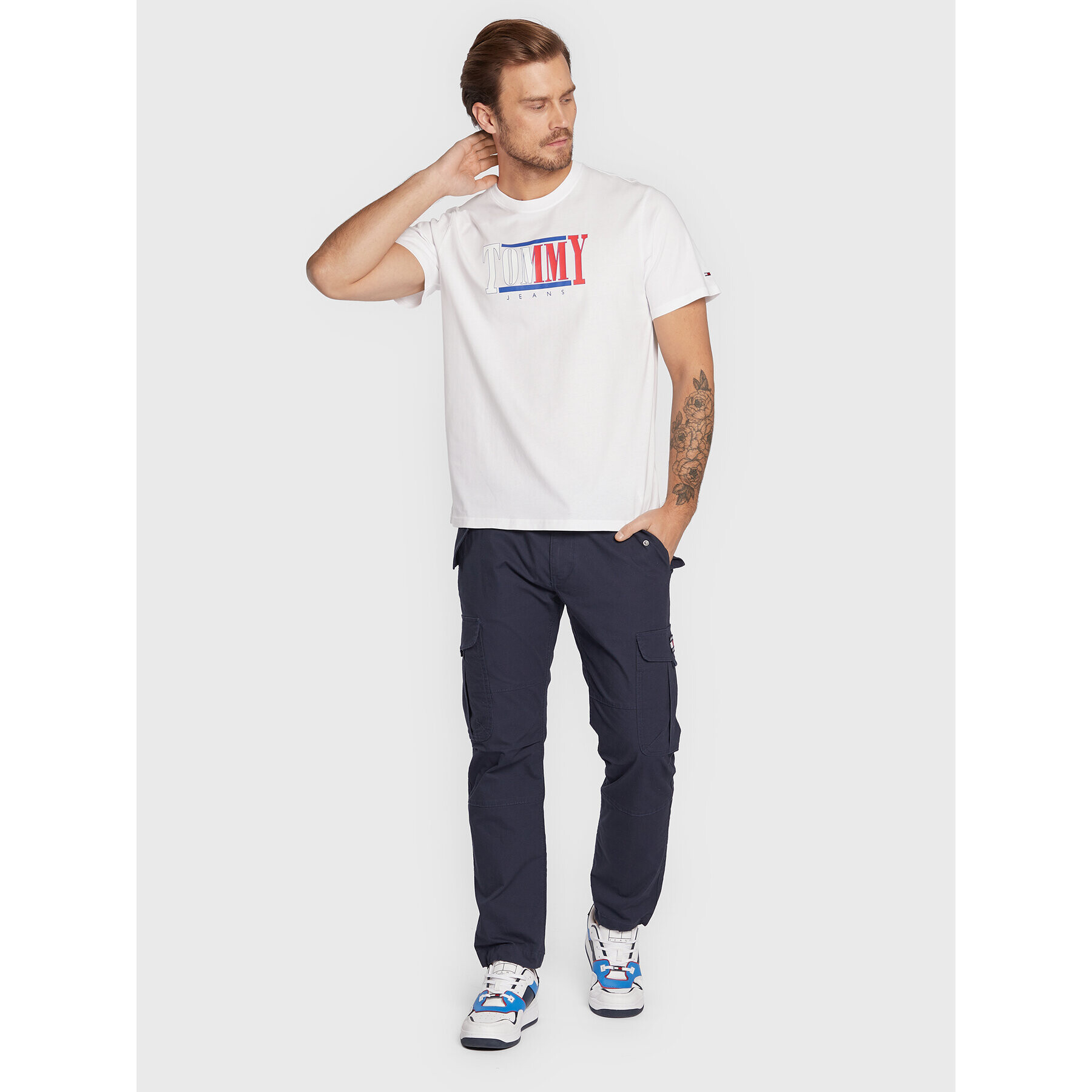 Tommy Jeans Тишърт Centered Logo DM0DM14982 Бял Regular Fit - Pepit.bg
