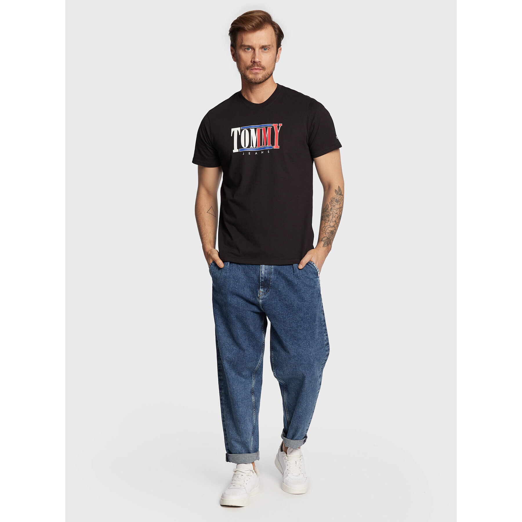 Tommy Jeans Тишърт Centered Logo DM0DM14982 Черен Regular Fit - Pepit.bg