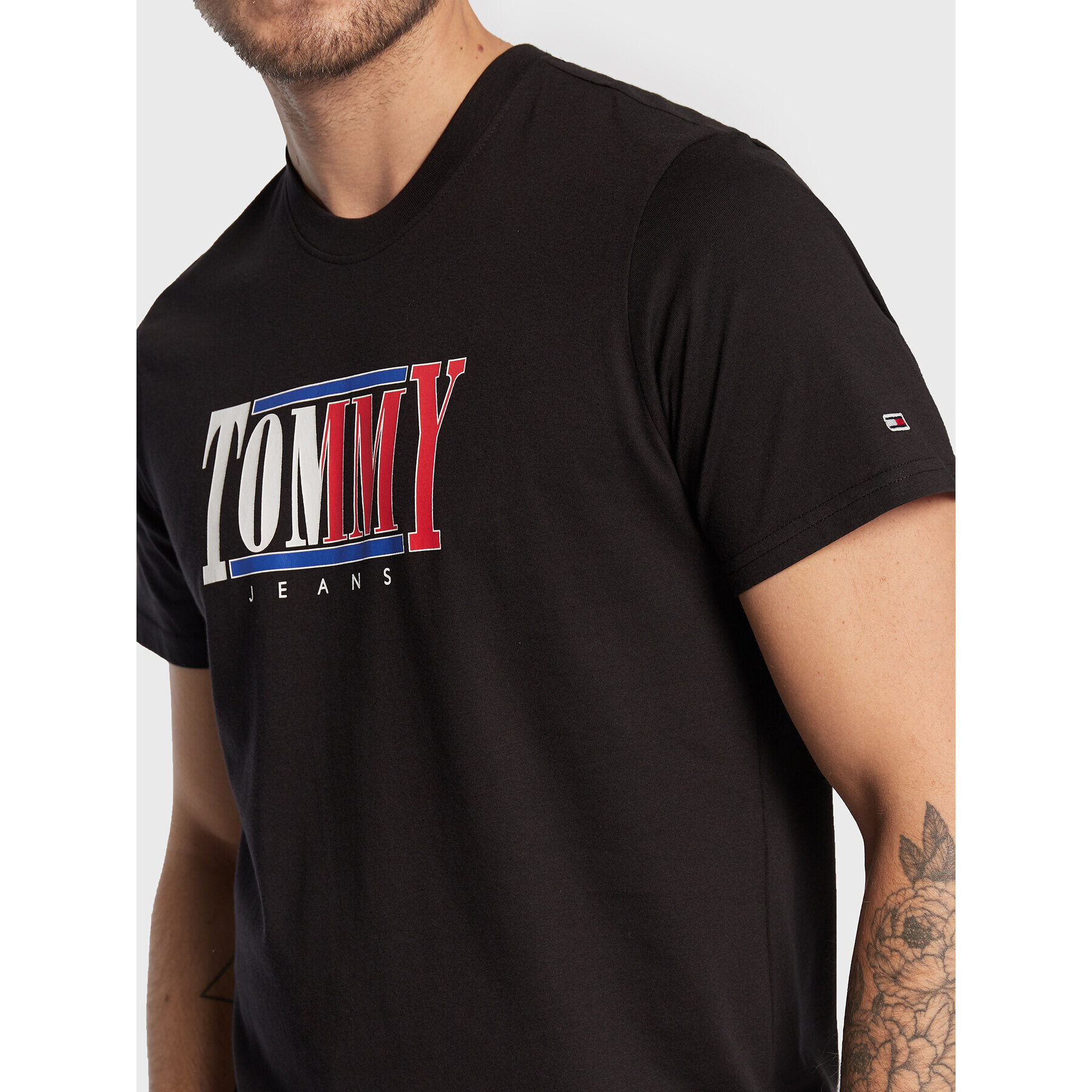 Tommy Jeans Тишърт Centered Logo DM0DM14982 Черен Regular Fit - Pepit.bg