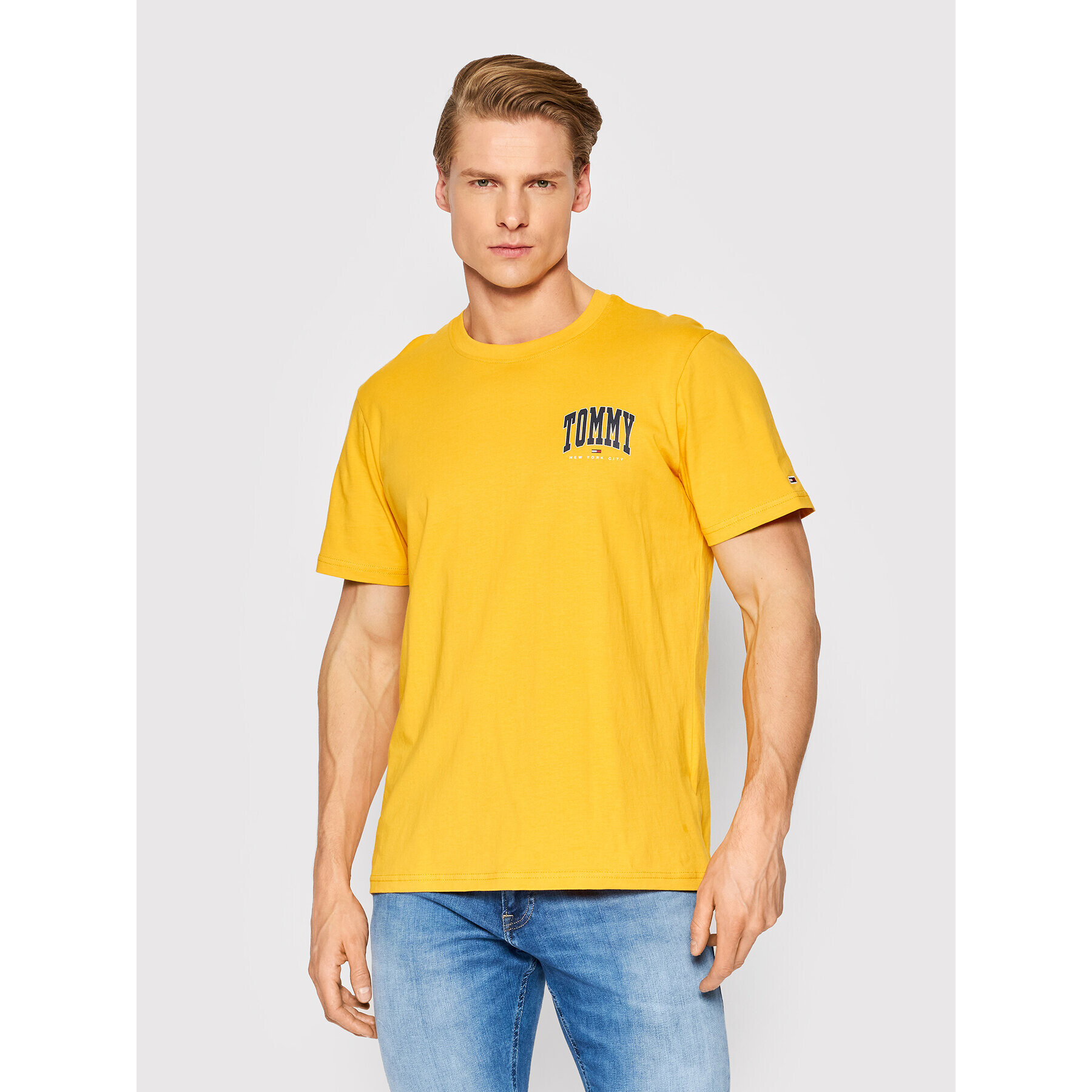 Tommy Jeans Тишърт Chest College Graphic DM0DM13290 Жълт Regular Fit - Pepit.bg