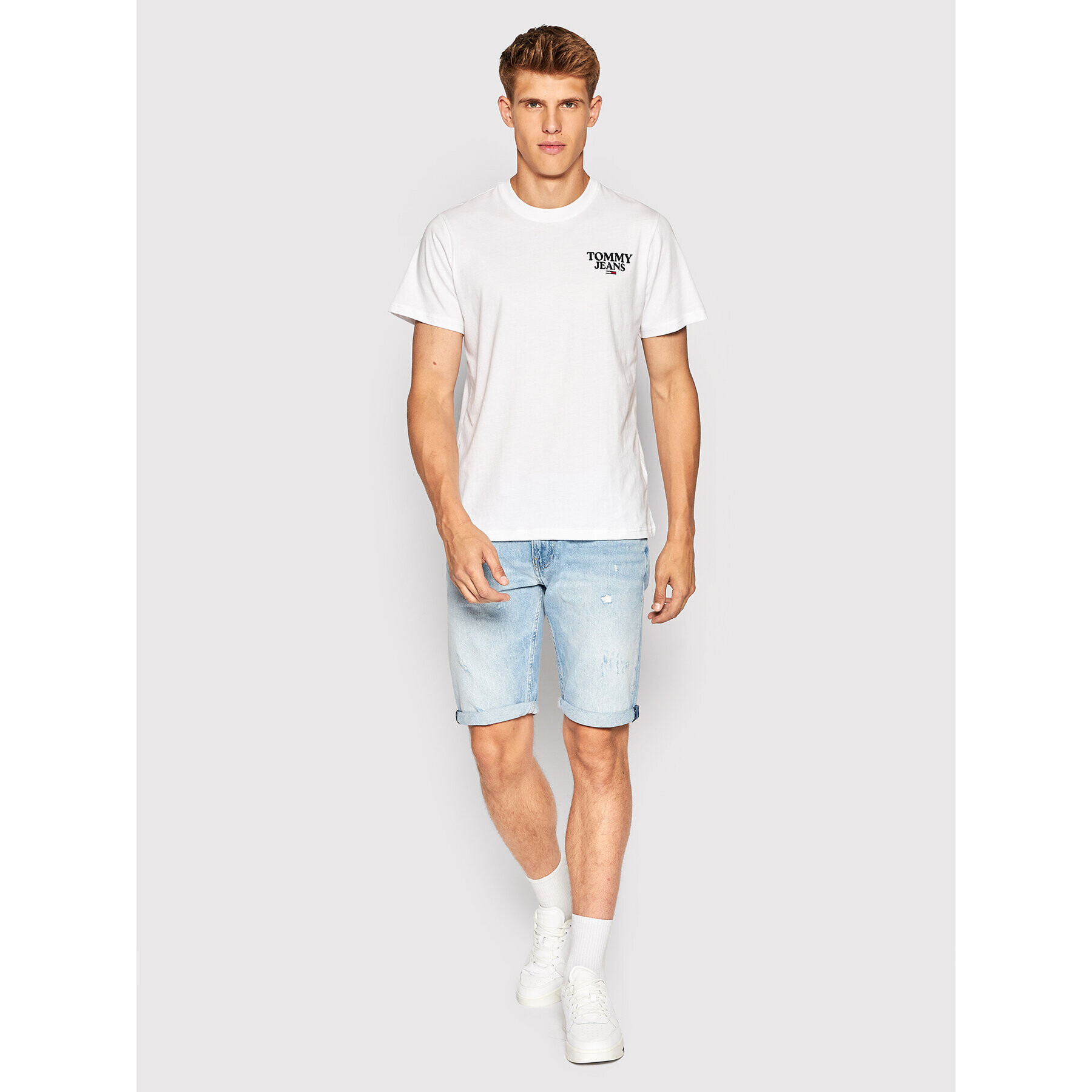 Tommy Jeans Тишърт Chest Entry DM0DM12790 Бял Regular Fit - Pepit.bg