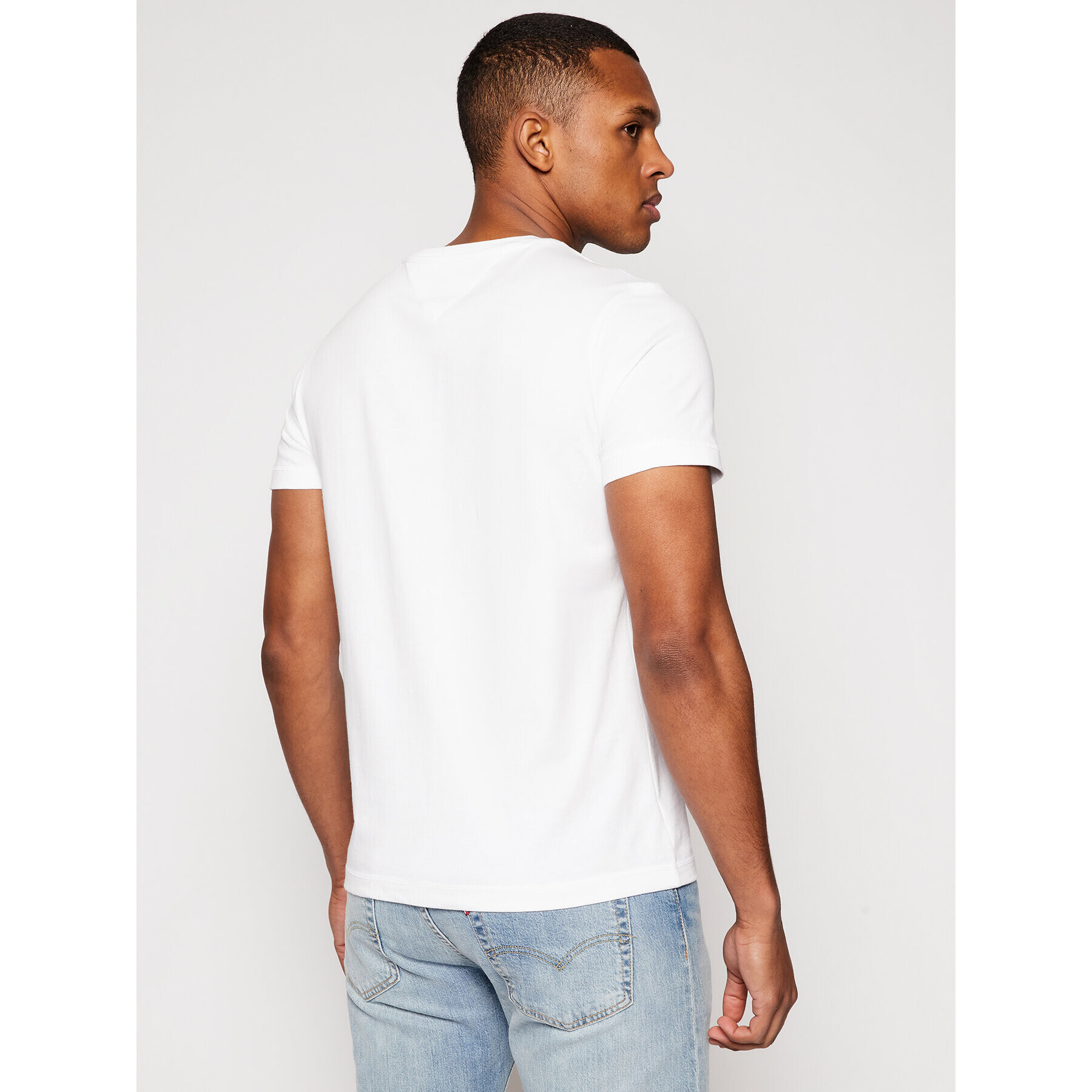 Tommy Jeans Тишърт Chest Logo DM0DM10099 Бял Slim Fit - Pepit.bg