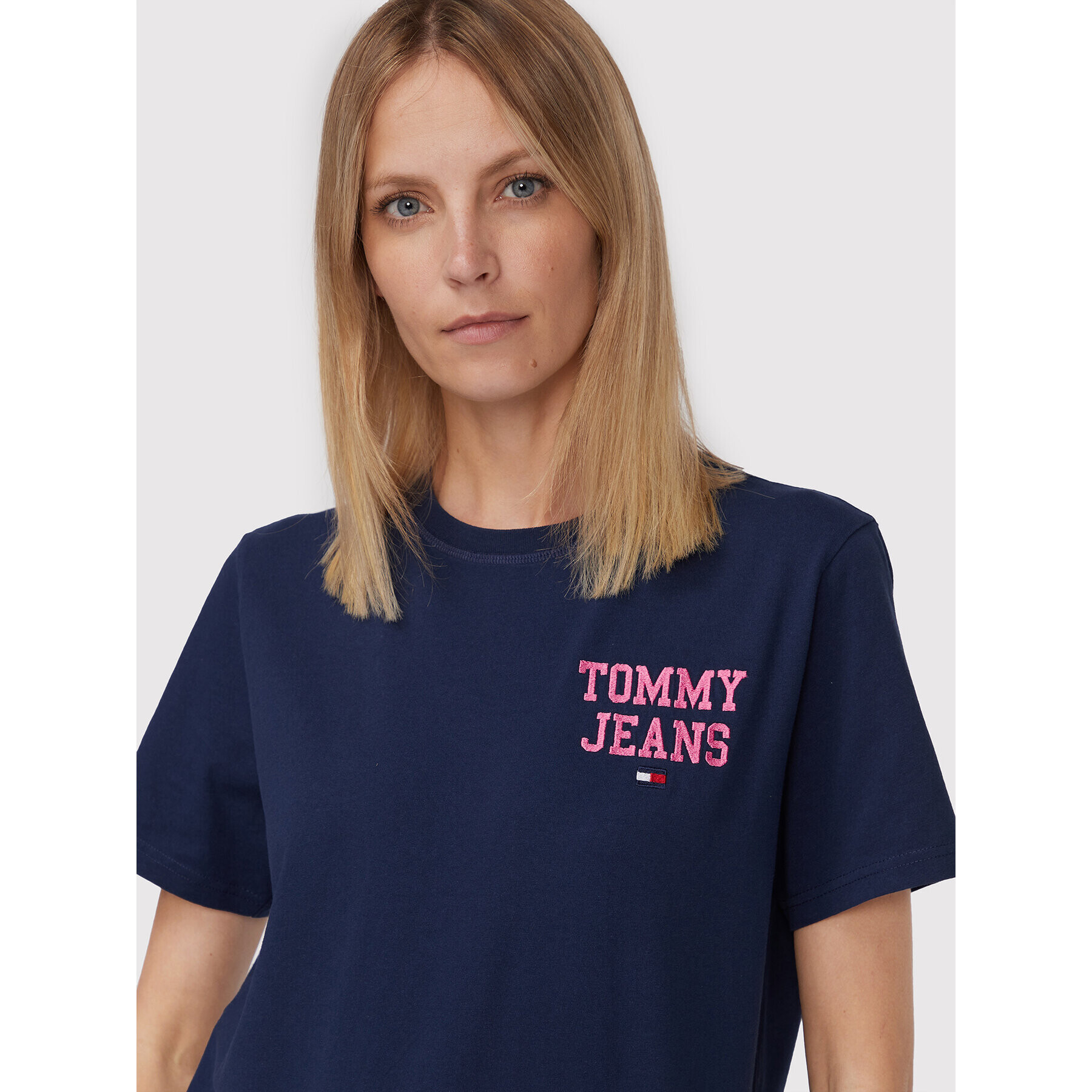 Tommy Jeans Тишърт Chest Logo DW0DW14209 Тъмносин Relaxed Fit - Pepit.bg