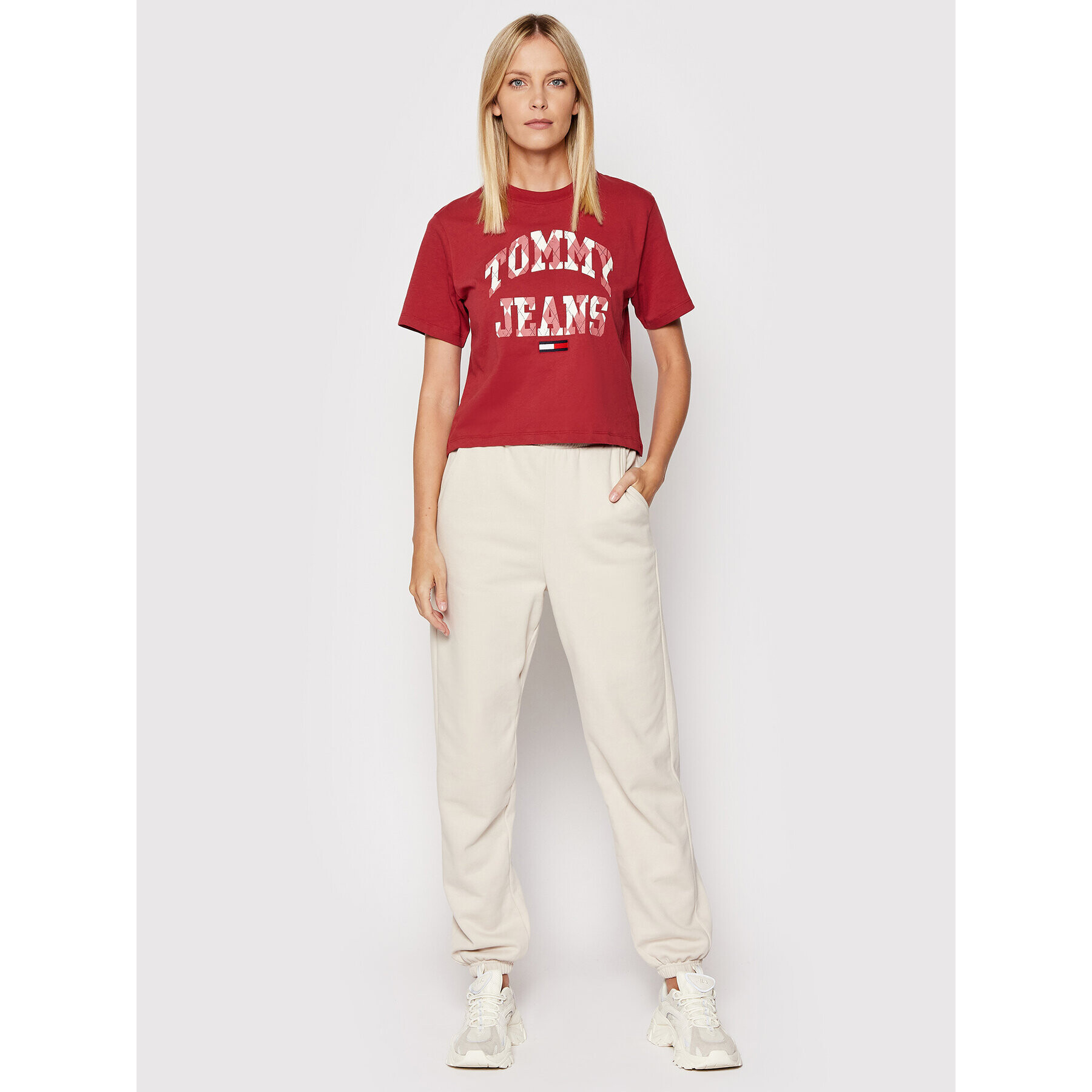 Tommy Jeans Тишърт Classic Collage DW0DW11928 Бордо Regular Fit - Pepit.bg