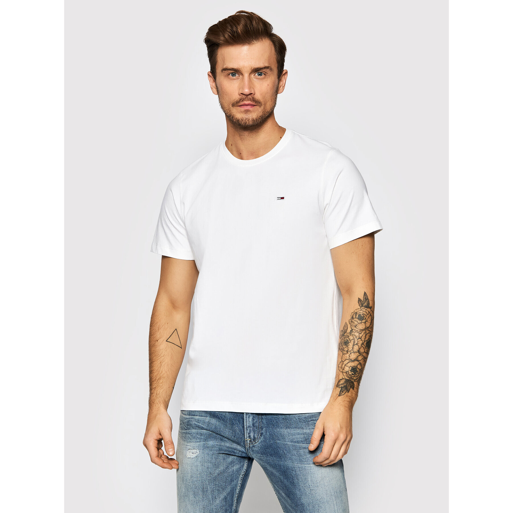 Tommy Jeans Тишърт Classic DM0DM09598 Бял Regular Fit - Pepit.bg