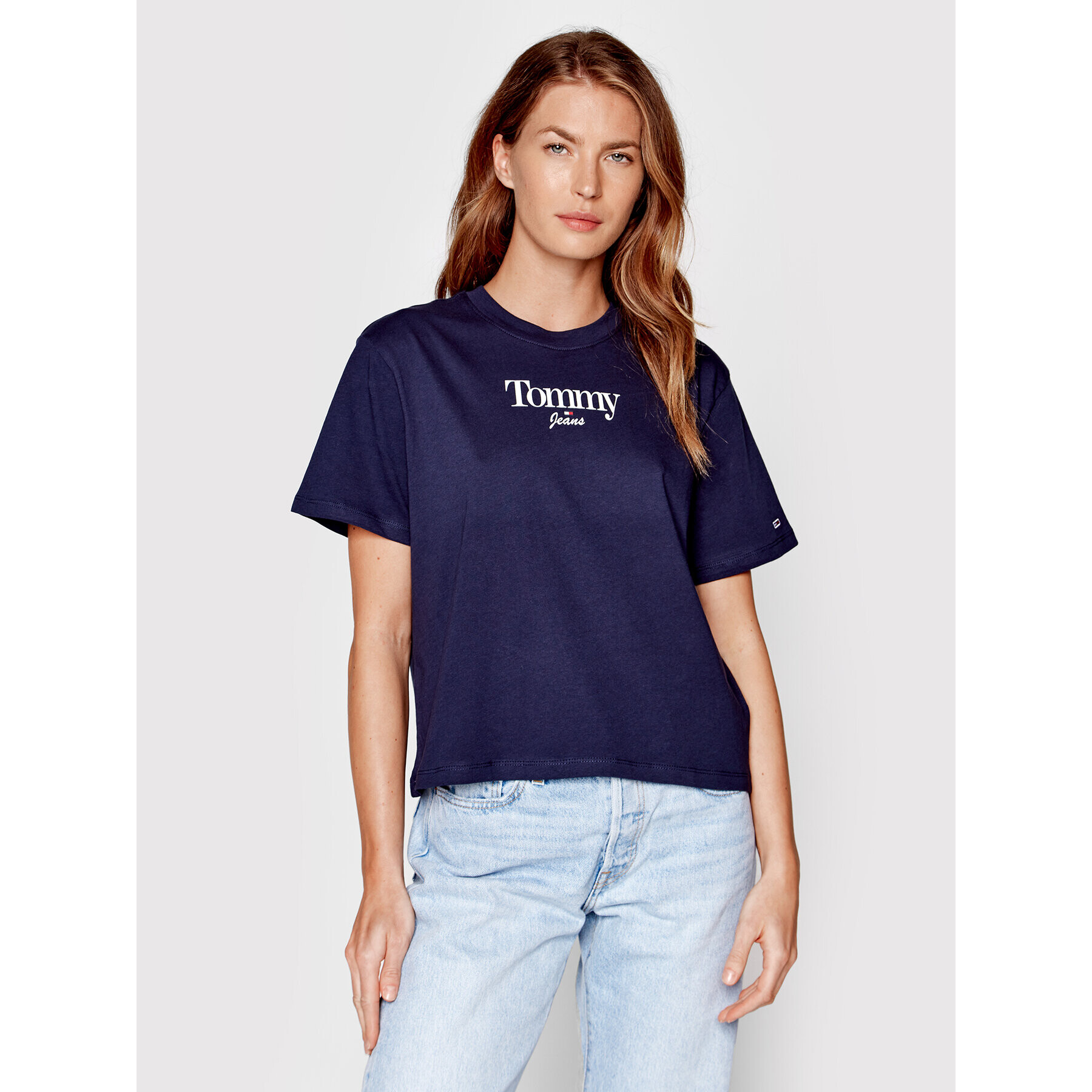 Tommy Jeans Тишърт Classic Essential Logo DW0DW13698 Тъмносин Regular Fit - Pepit.bg