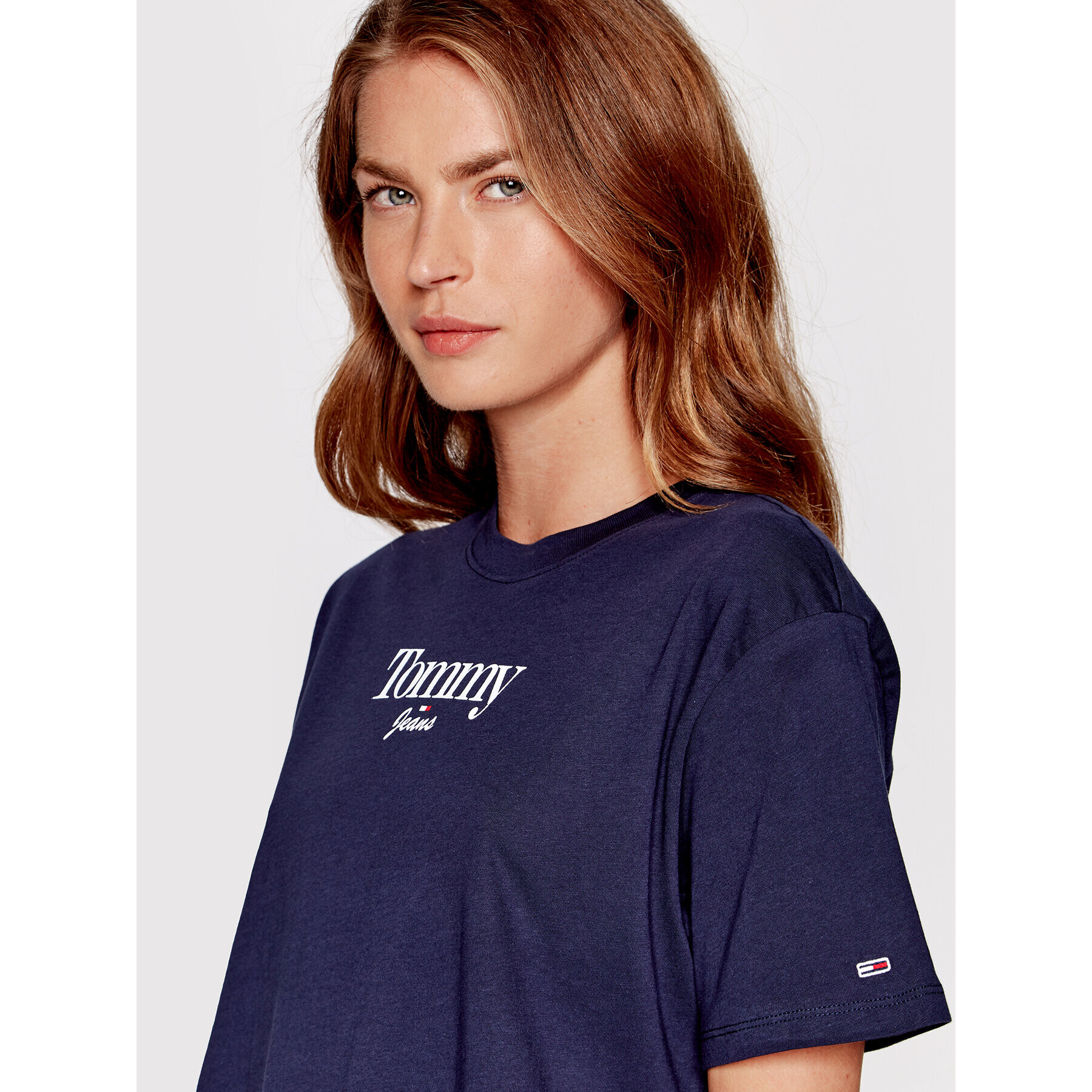 Tommy Jeans Тишърт Classic Essential Logo DW0DW13698 Тъмносин Regular Fit - Pepit.bg