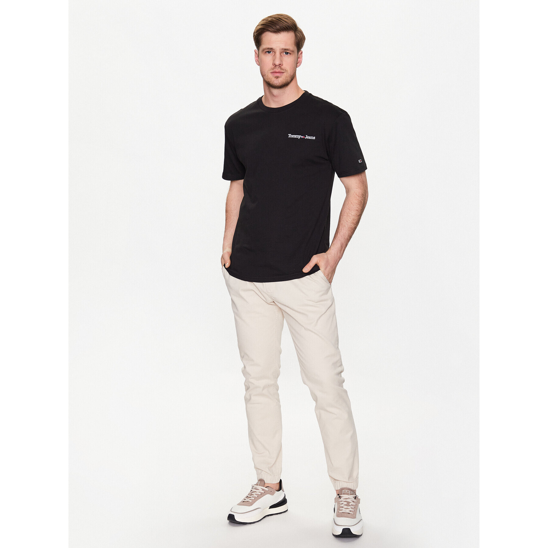 Tommy Jeans Тишърт Classic Linear Chest DM0DM15790 Черен Regular Fit - Pepit.bg