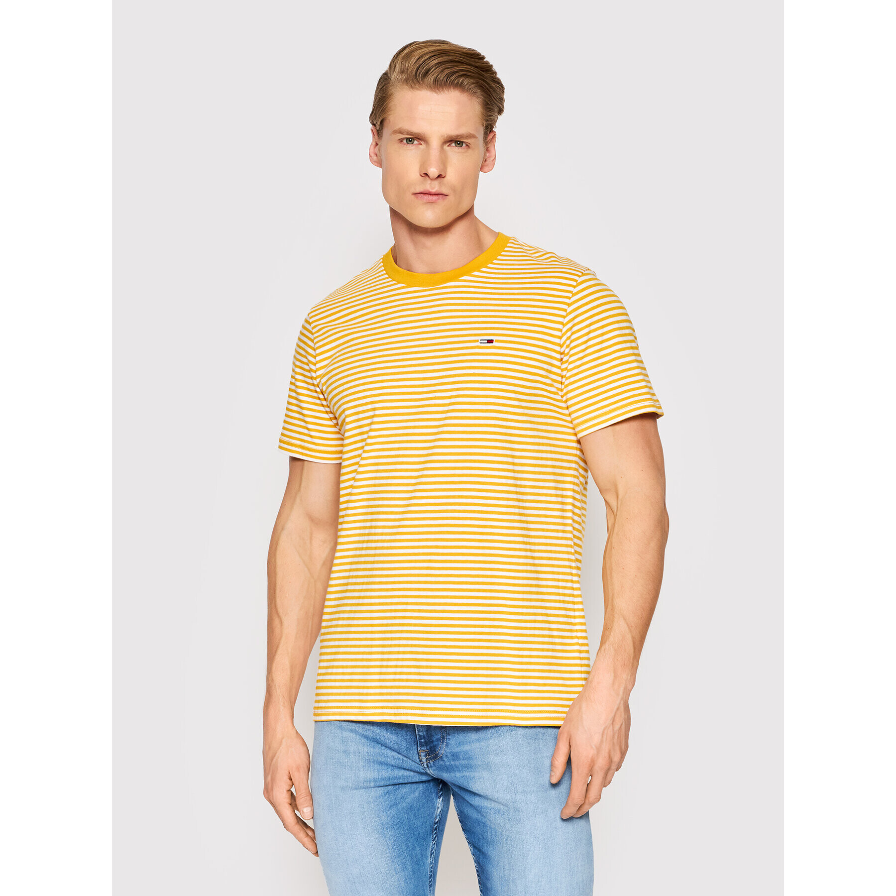 Tommy Jeans Тишърт Classics Stripe DM0DM05515 Жълт Regular Fit - Pepit.bg