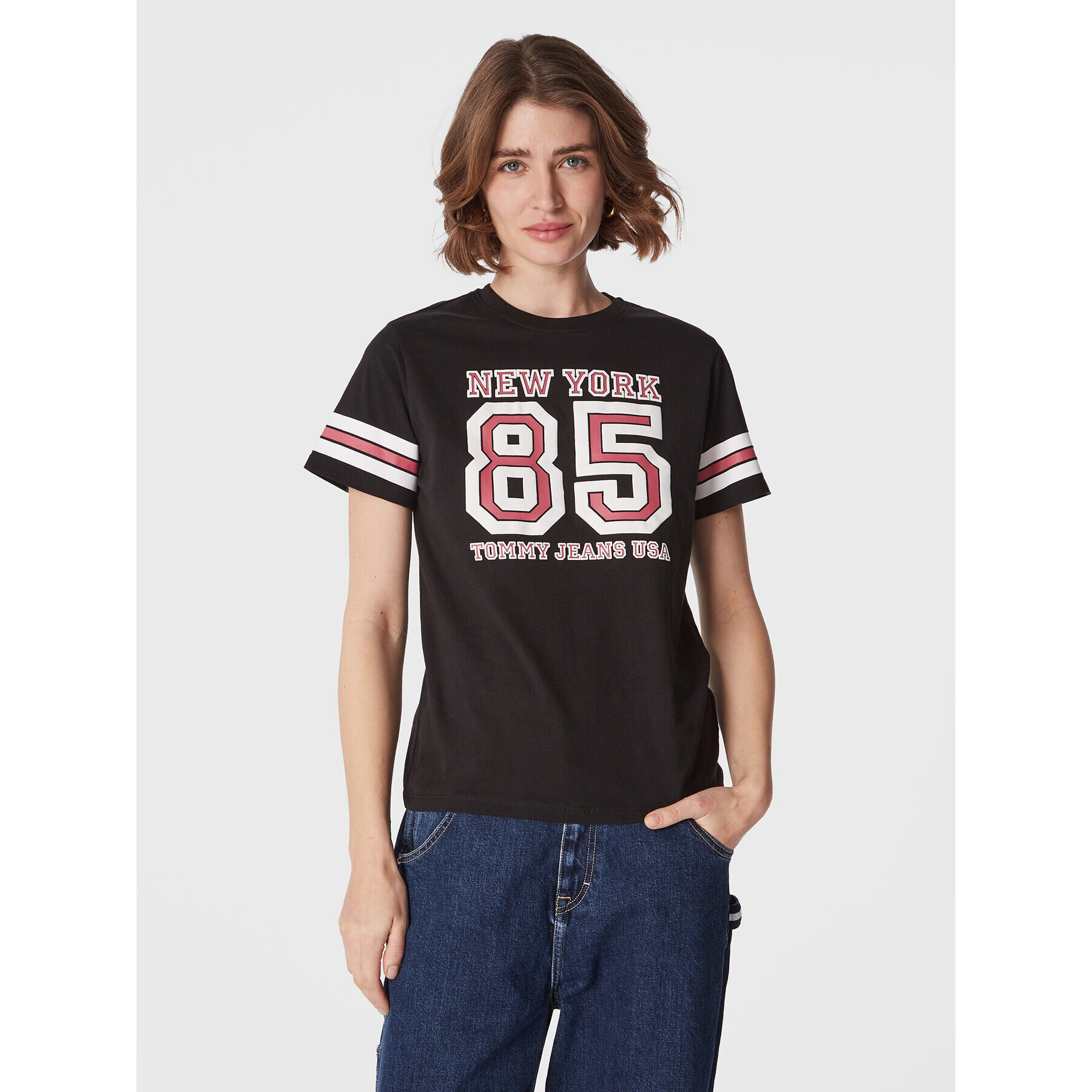 Tommy Jeans Тишърт Collegiate DW0DW14906 Черен Relaxed Fit - Pepit.bg