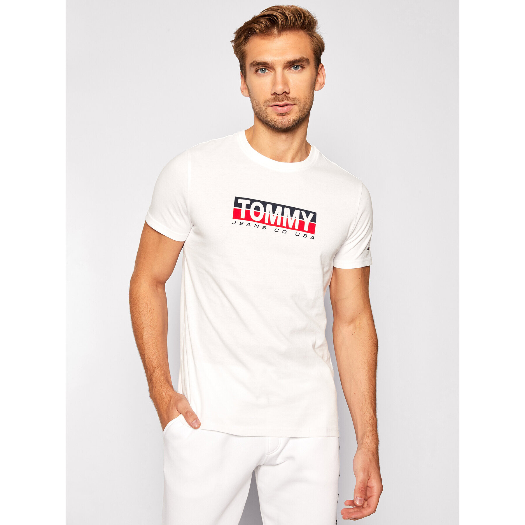 Tommy Jeans Тишърт Contrast Box DM0DM08788 Бял Regular Fit - Pepit.bg