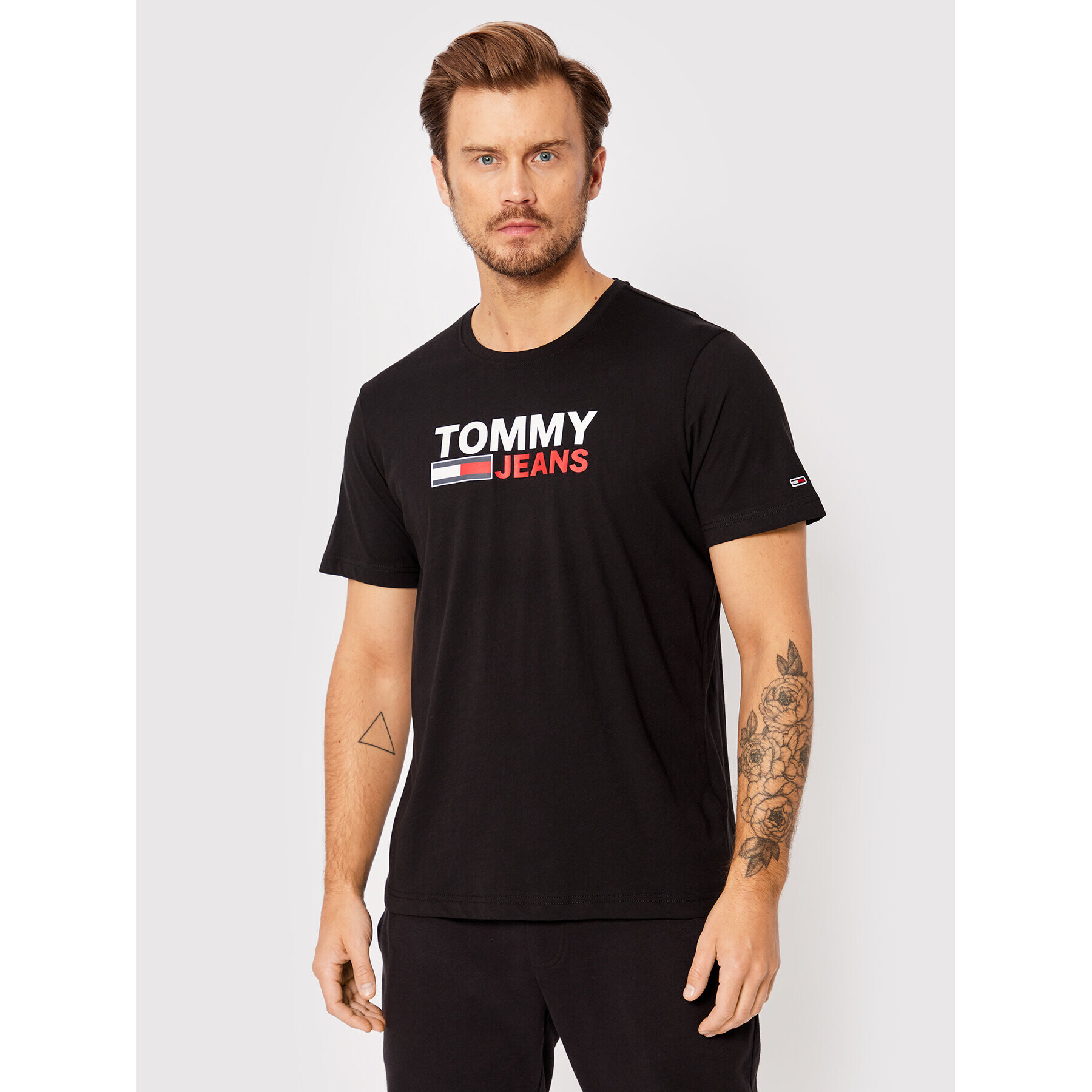 Tommy Jeans Тишърт Corp Logo DM0DM15379 Черен Regular Fit - Pepit.bg