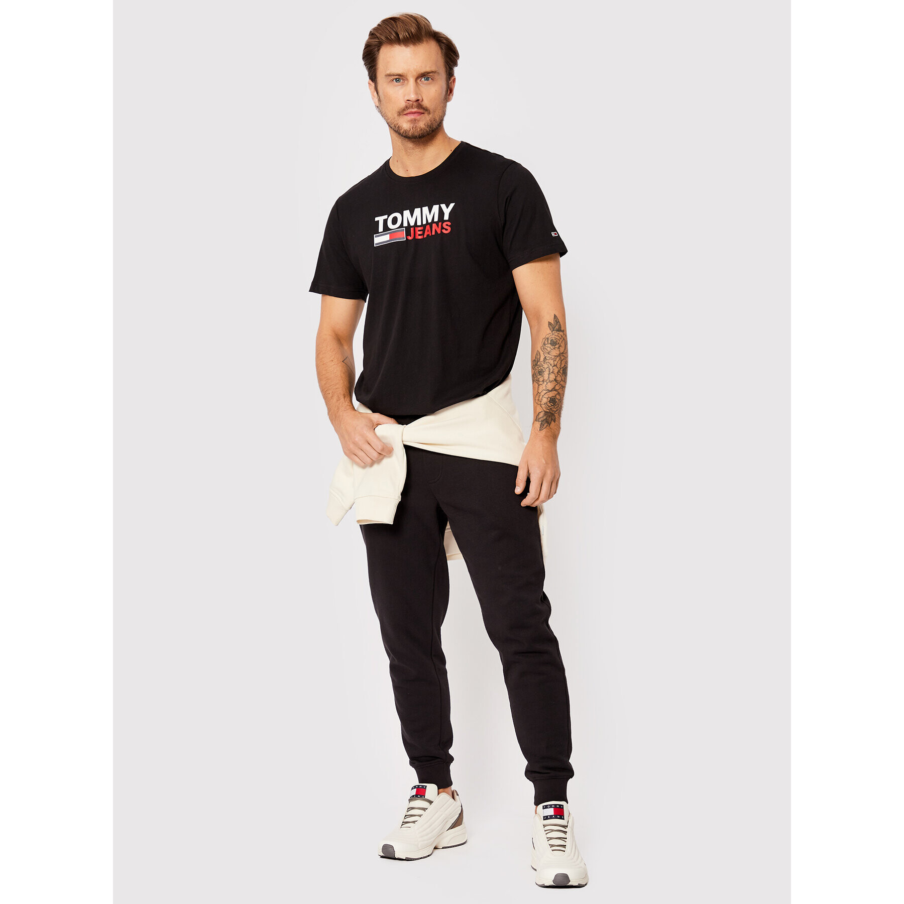 Tommy Jeans Тишърт Corp Logo DM0DM15379 Черен Regular Fit - Pepit.bg