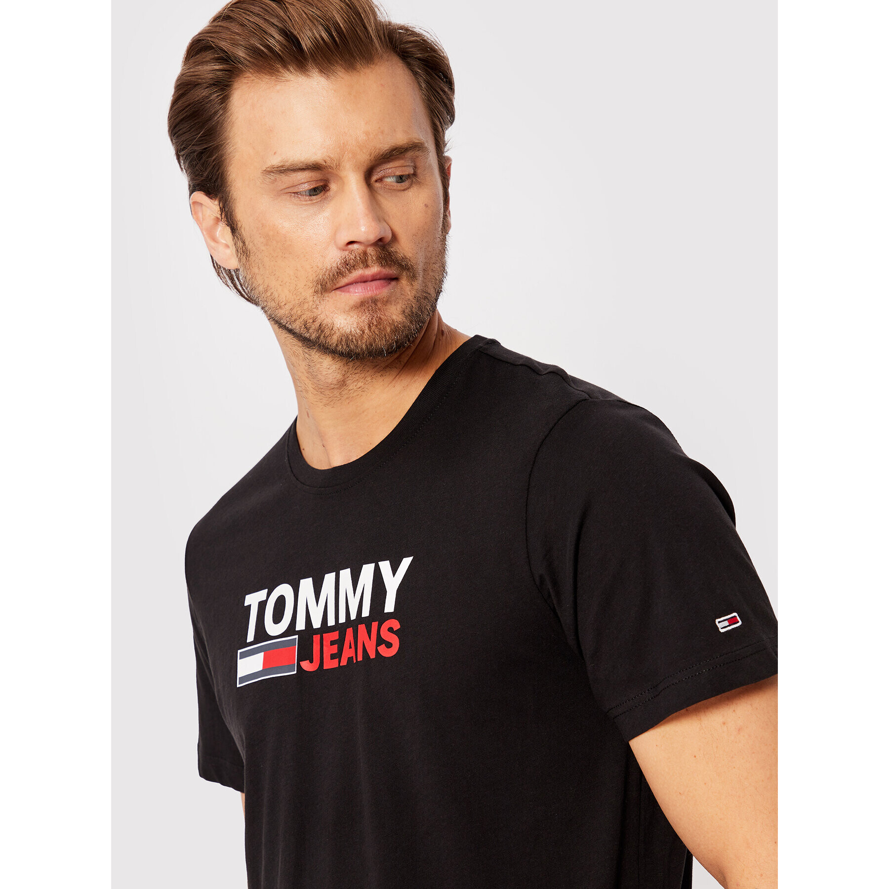 Tommy Jeans Тишърт Corp Logo DM0DM15379 Черен Regular Fit - Pepit.bg