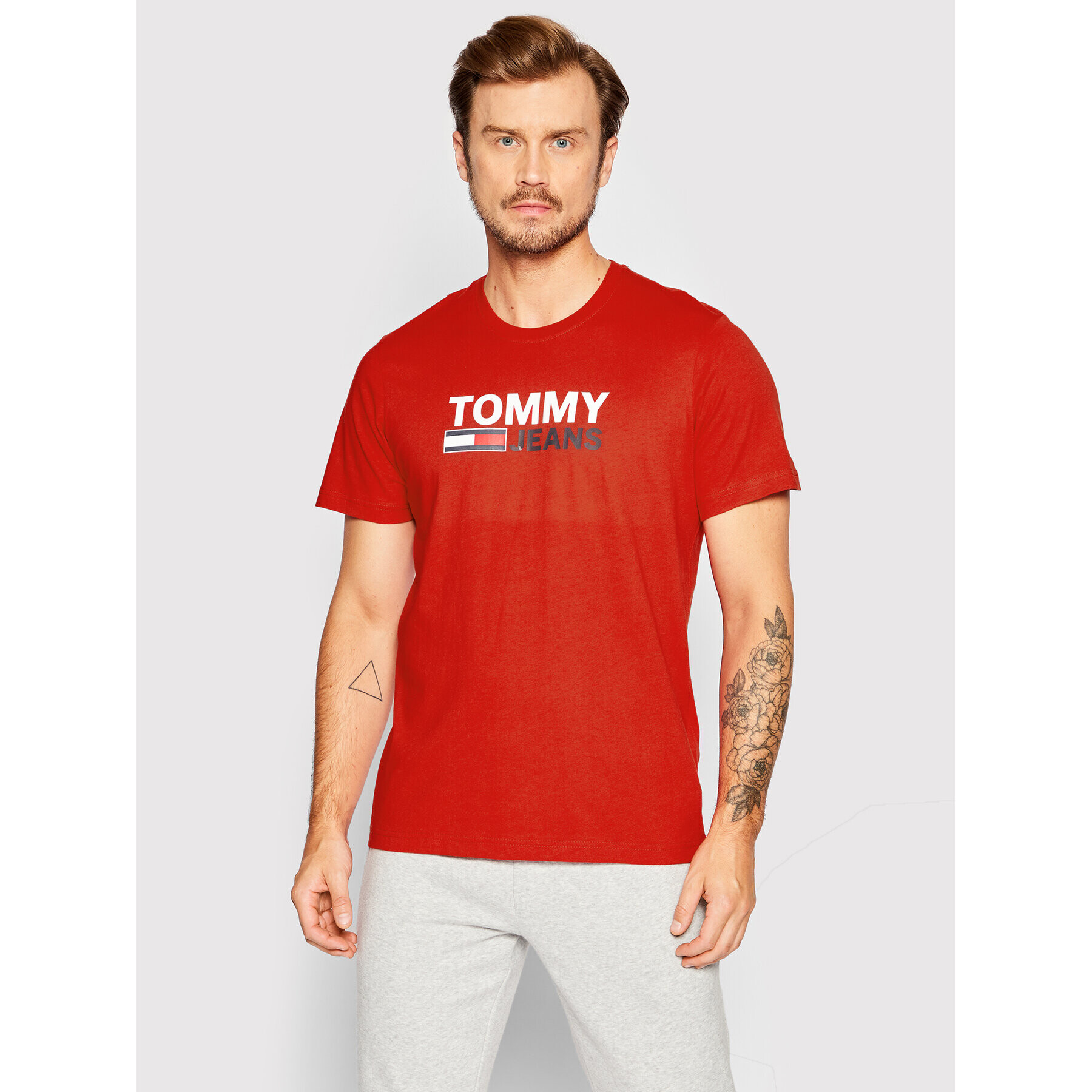 Tommy Jeans Тишърт Corp Logo DM0DM15379 Червен Regular Fit - Pepit.bg