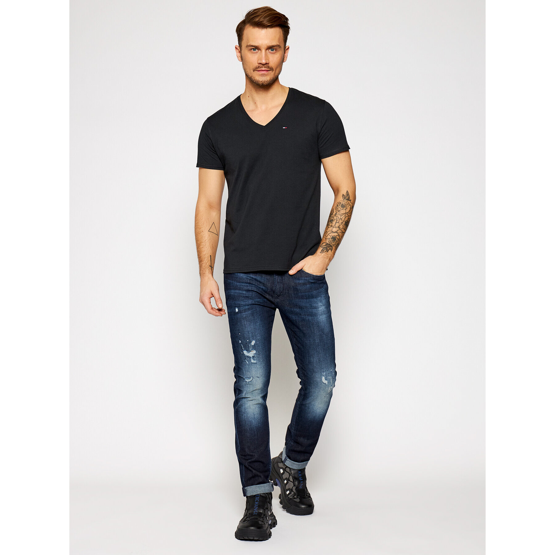 Tommy Jeans Тишърт DM0DM04410 Черен Regular Fit - Pepit.bg