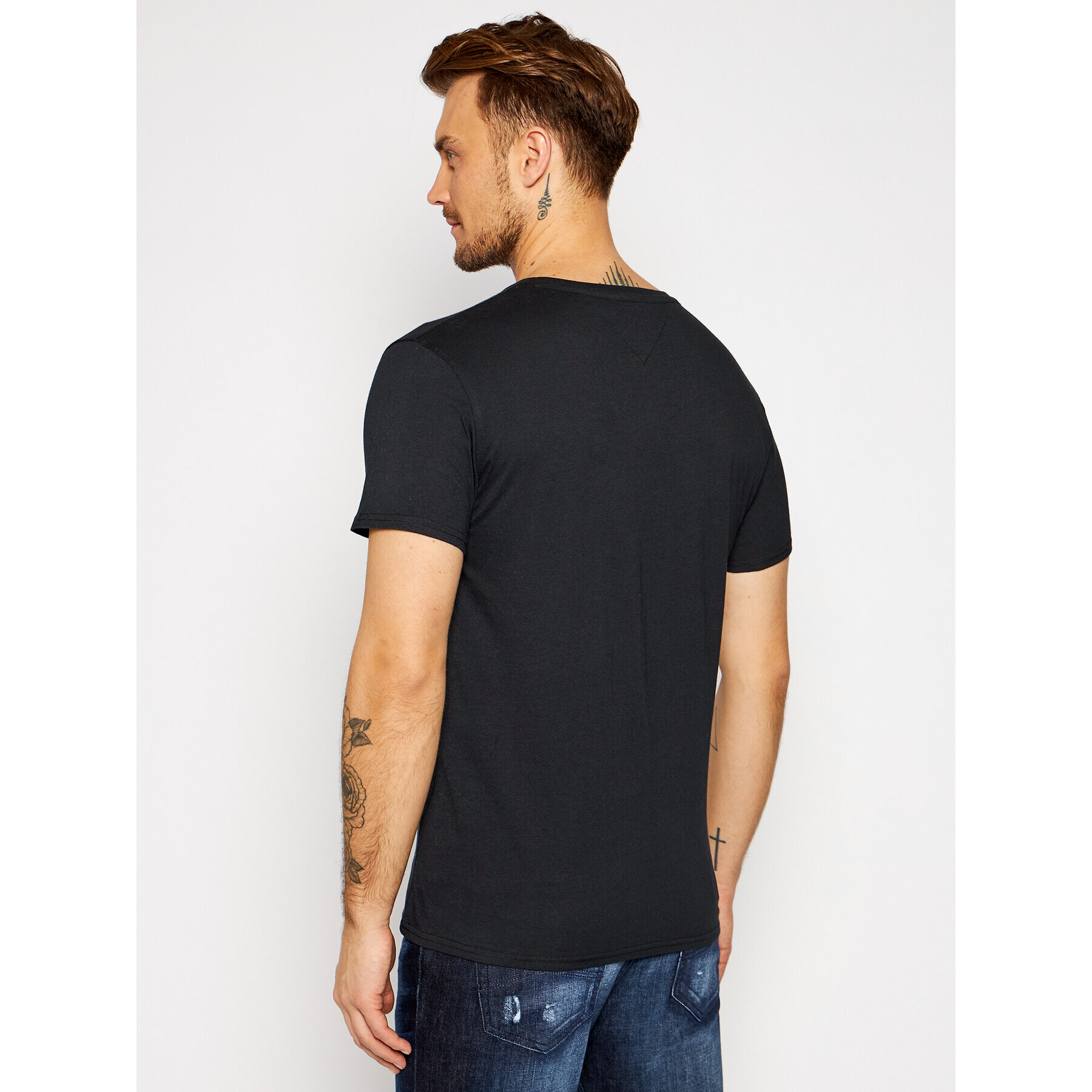 Tommy Jeans Тишърт DM0DM04410 Черен Regular Fit - Pepit.bg